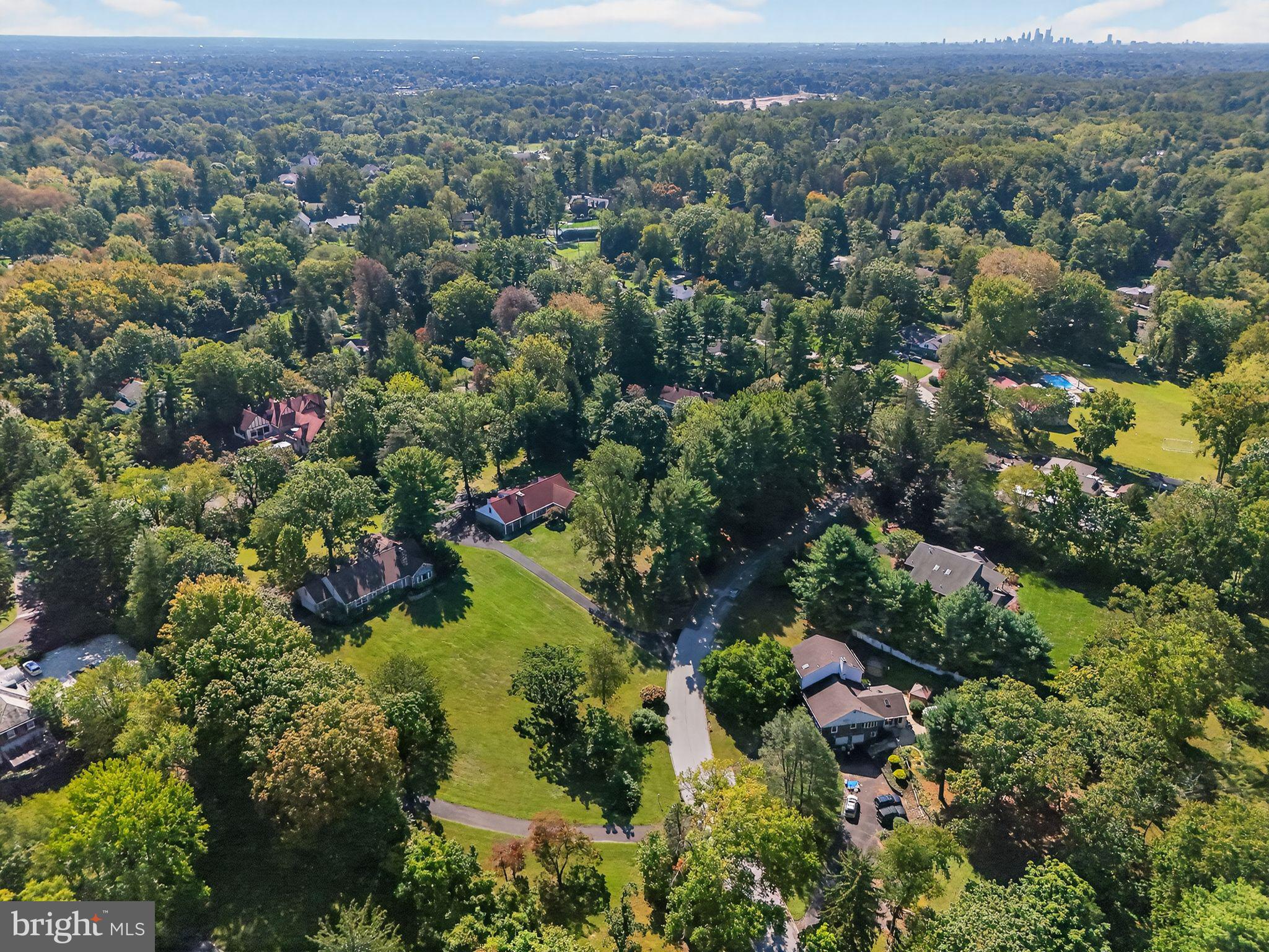 MEADOWBROOK - Residential