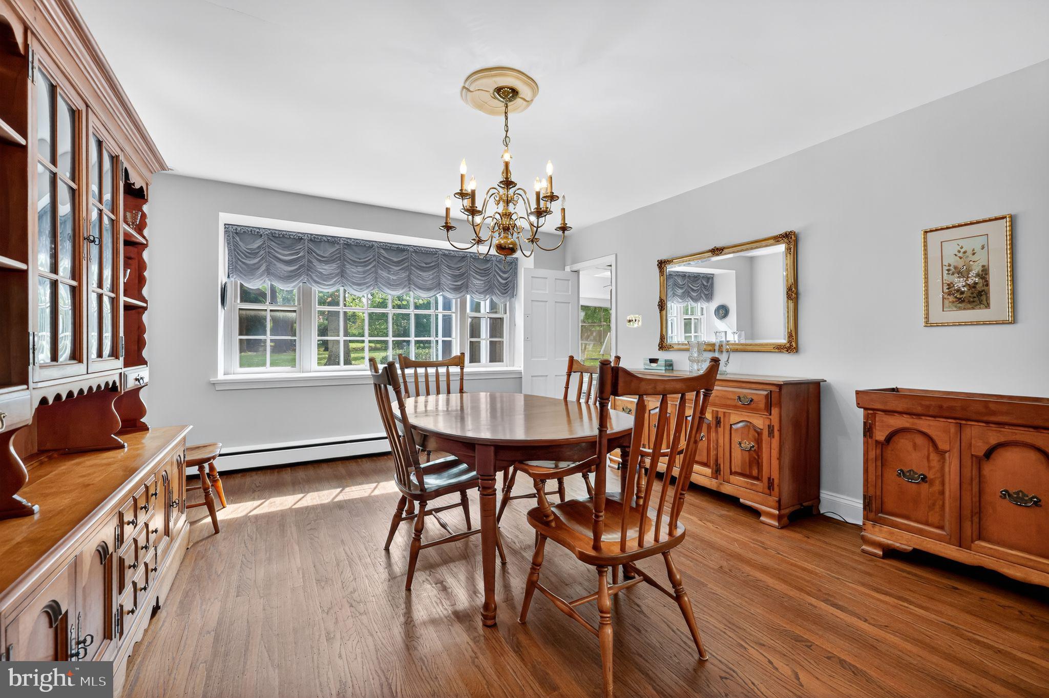 MEADOWBROOK - Residential