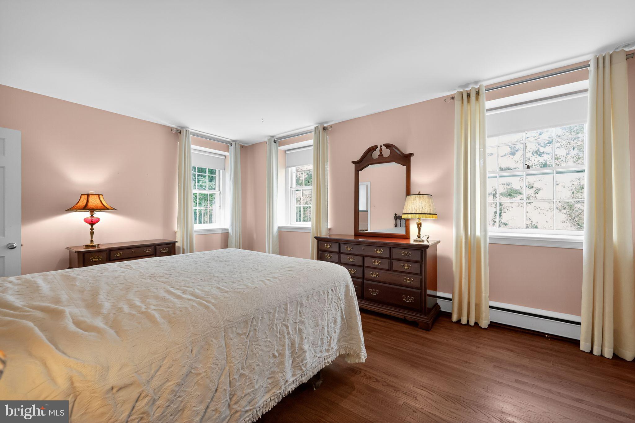 MEADOWBROOK - Residential