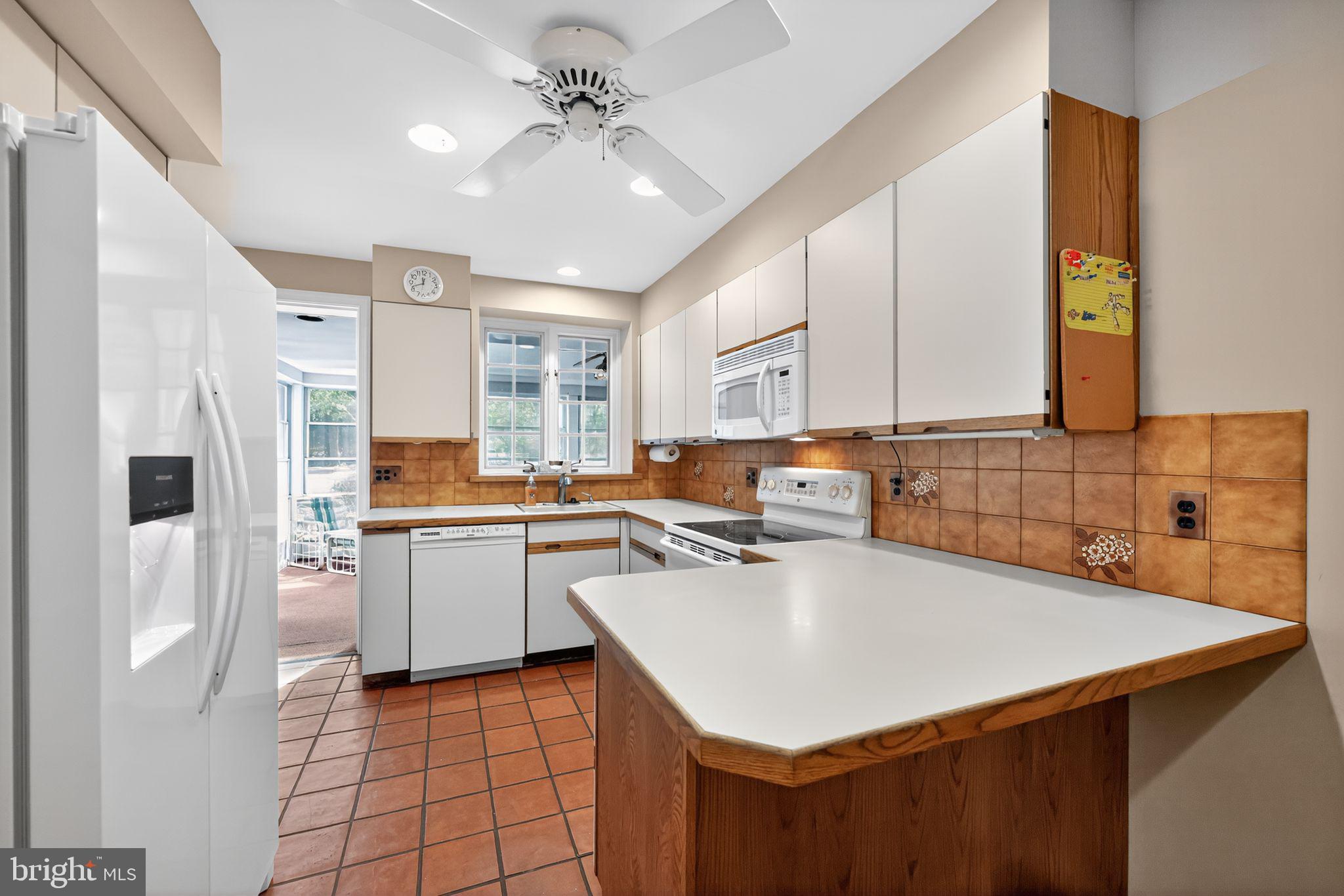 MEADOWBROOK - Residential