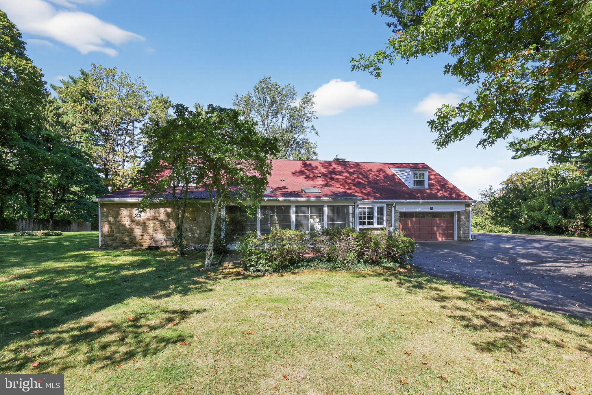 MEADOWBROOK - Residential