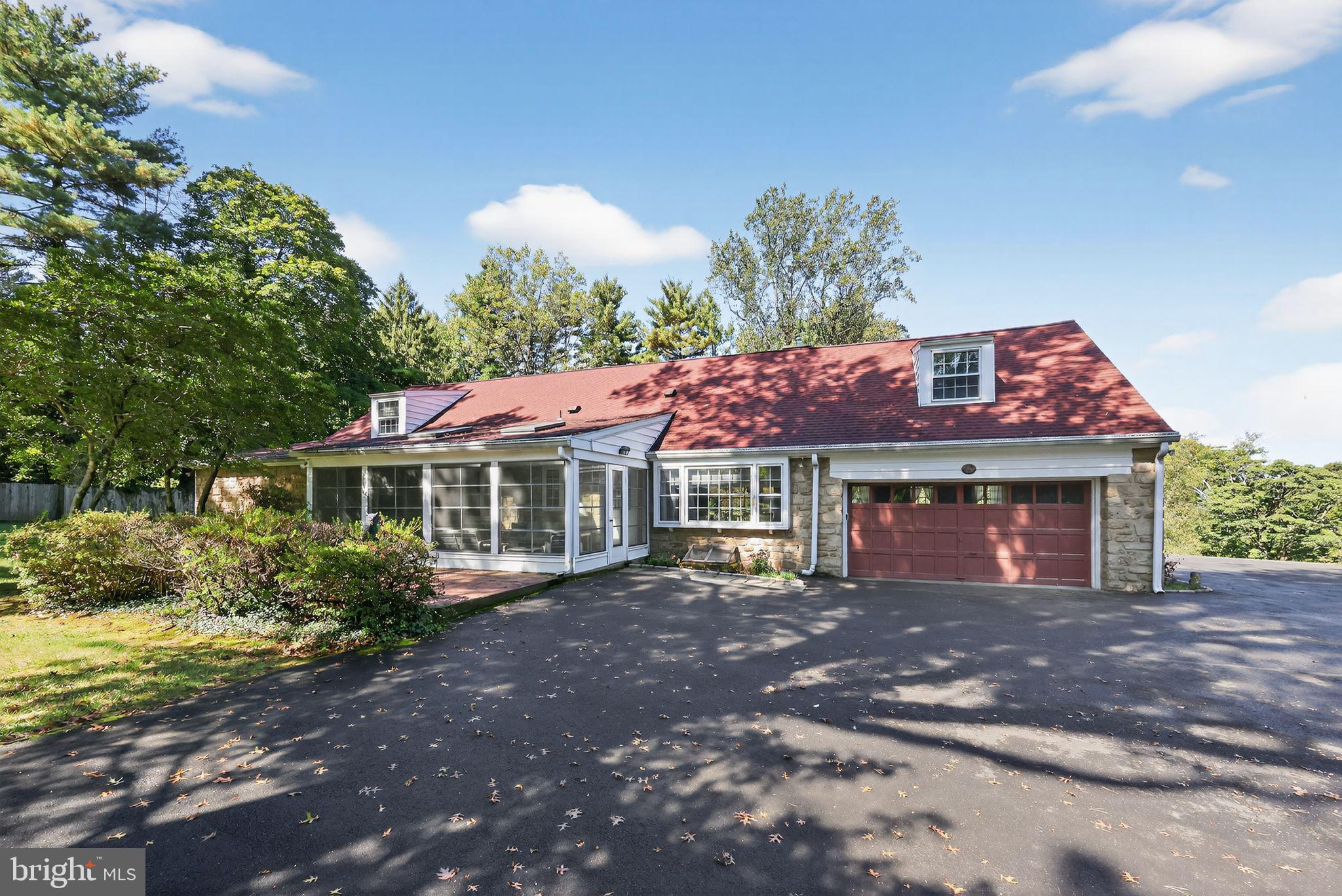 MEADOWBROOK - Residential