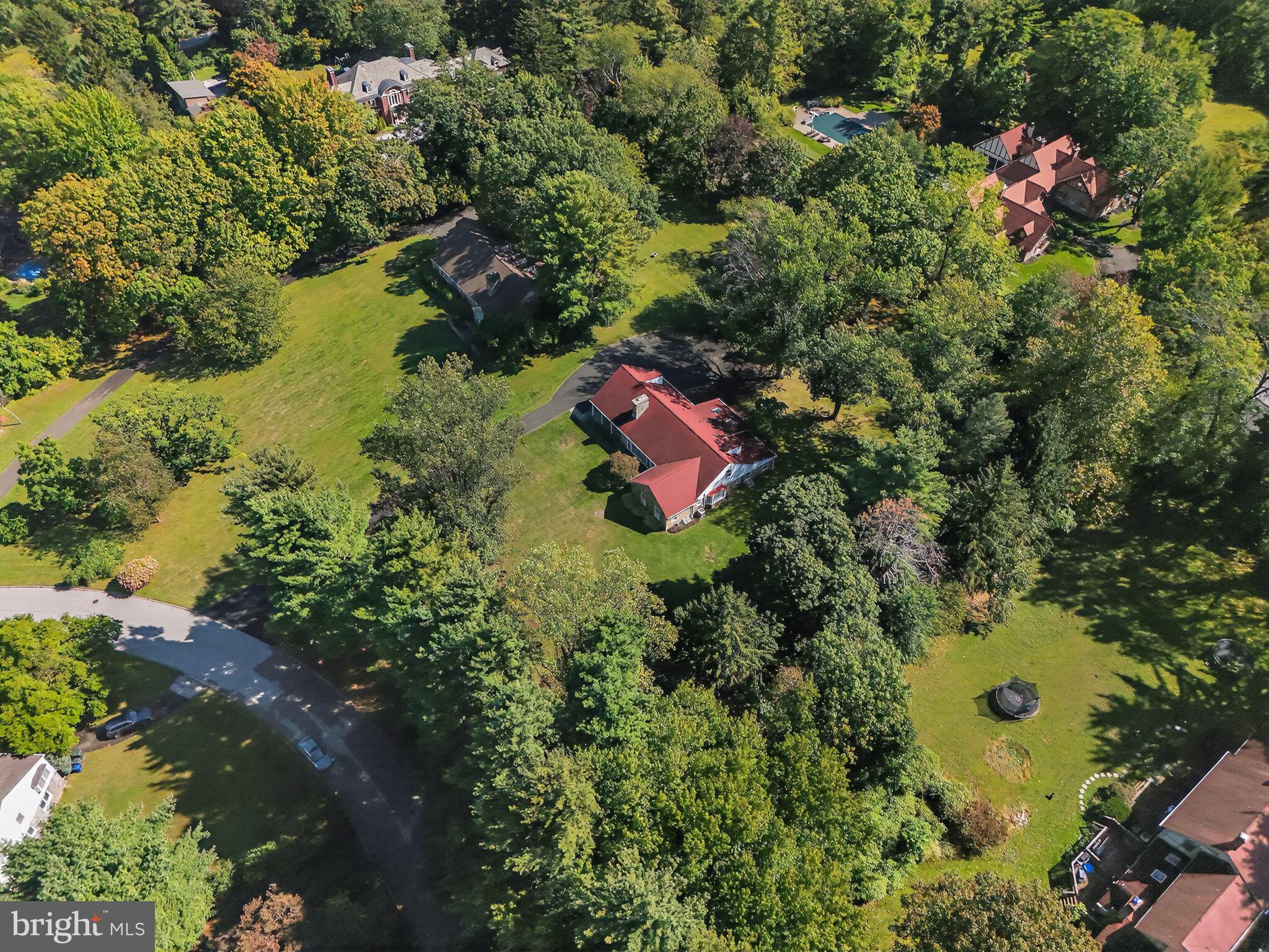 MEADOWBROOK - Residential