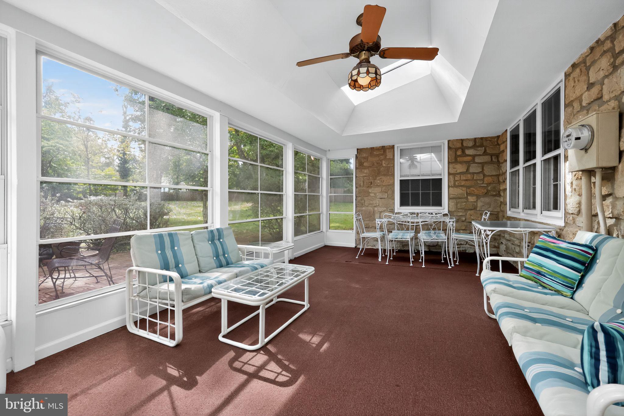 MEADOWBROOK - Residential