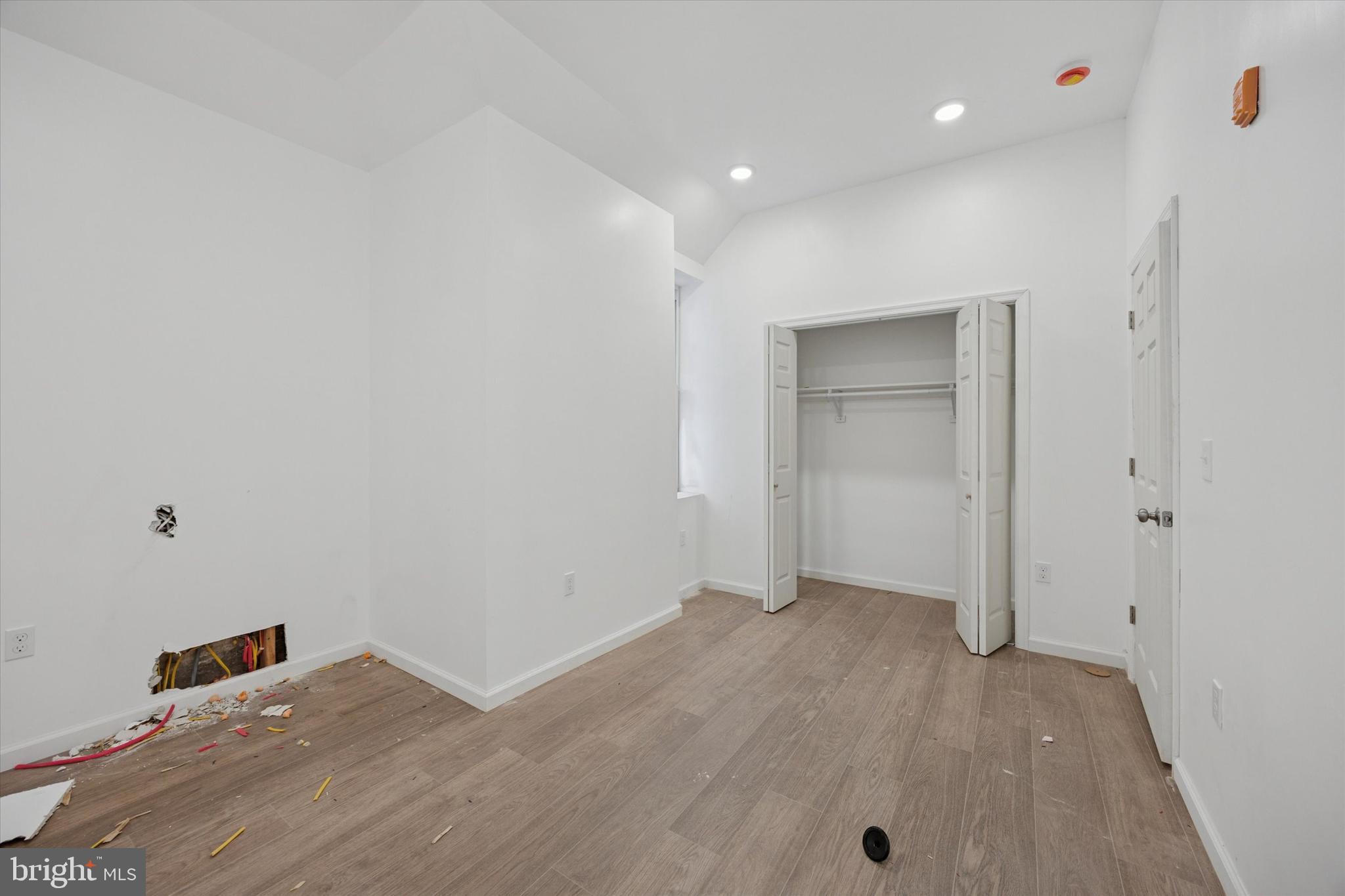 STRAWBERRY MANSION - Residential Income