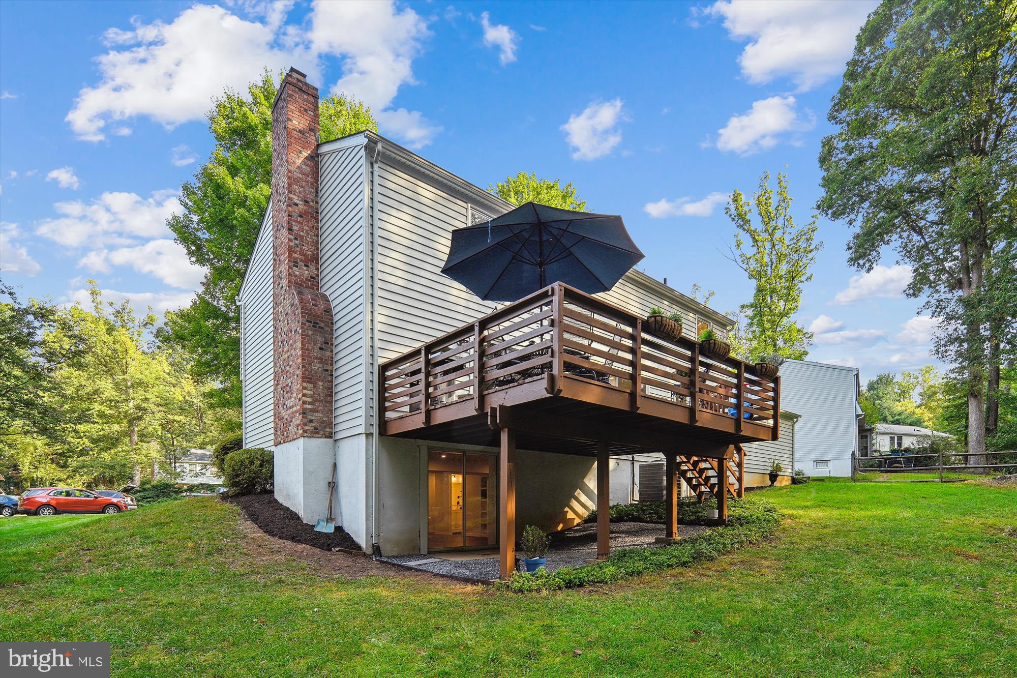 RESTON - Residential