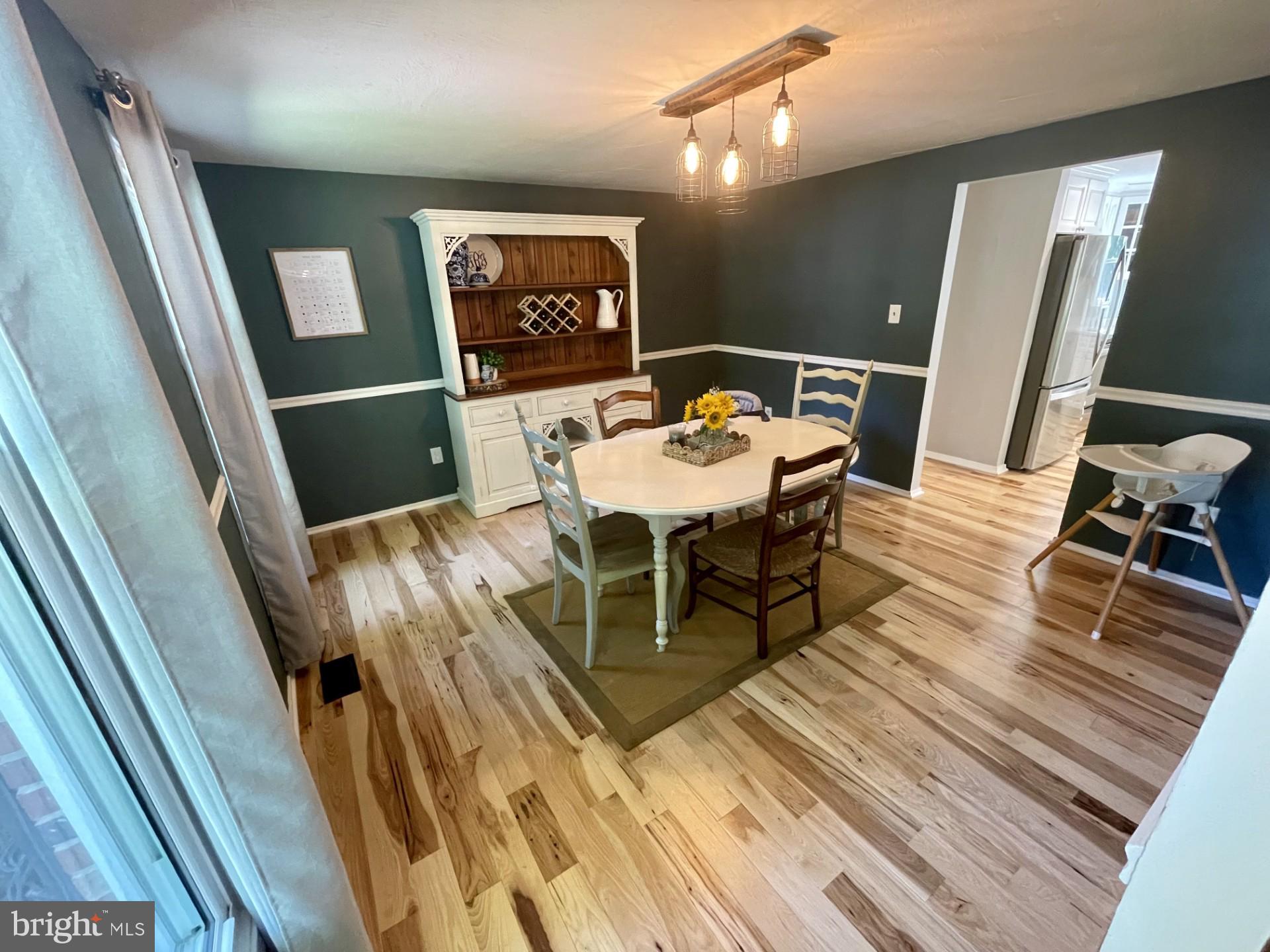 RESTON - Residential