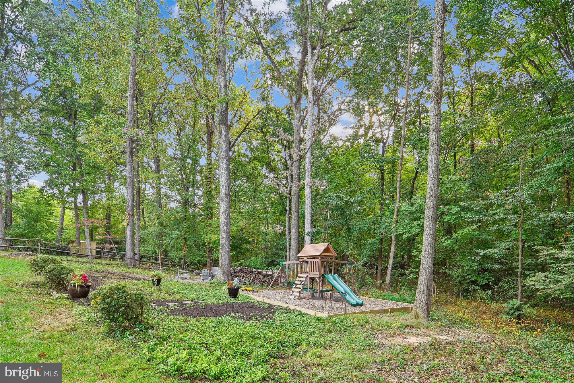 RESTON - Residential