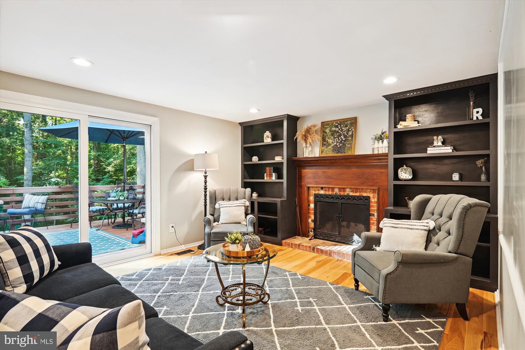 RESTON - Residential