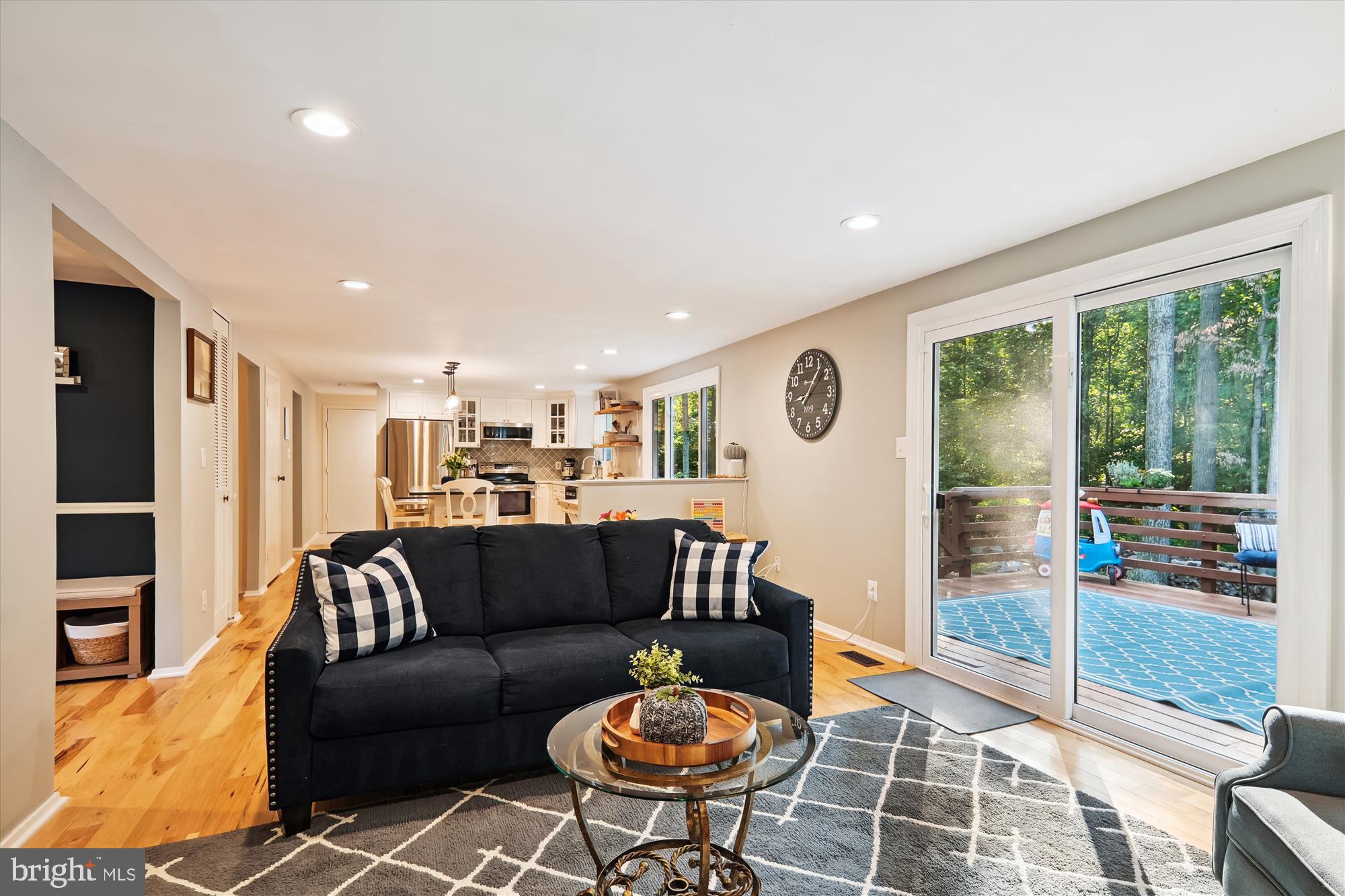 RESTON - Residential