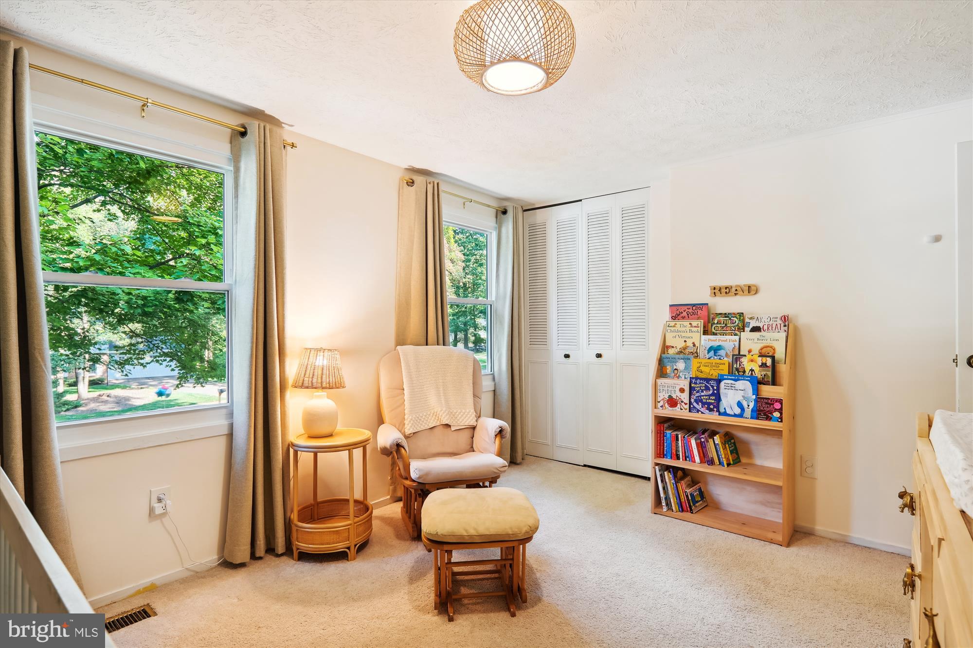 RESTON - Residential