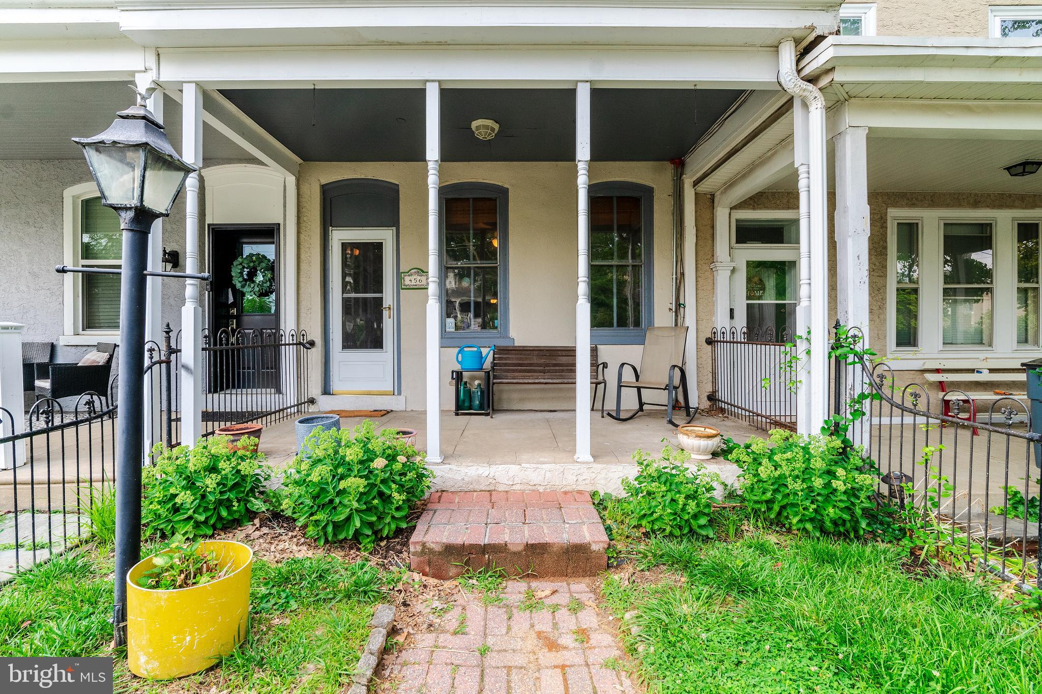 ROXBOROUGH - Residential Lease