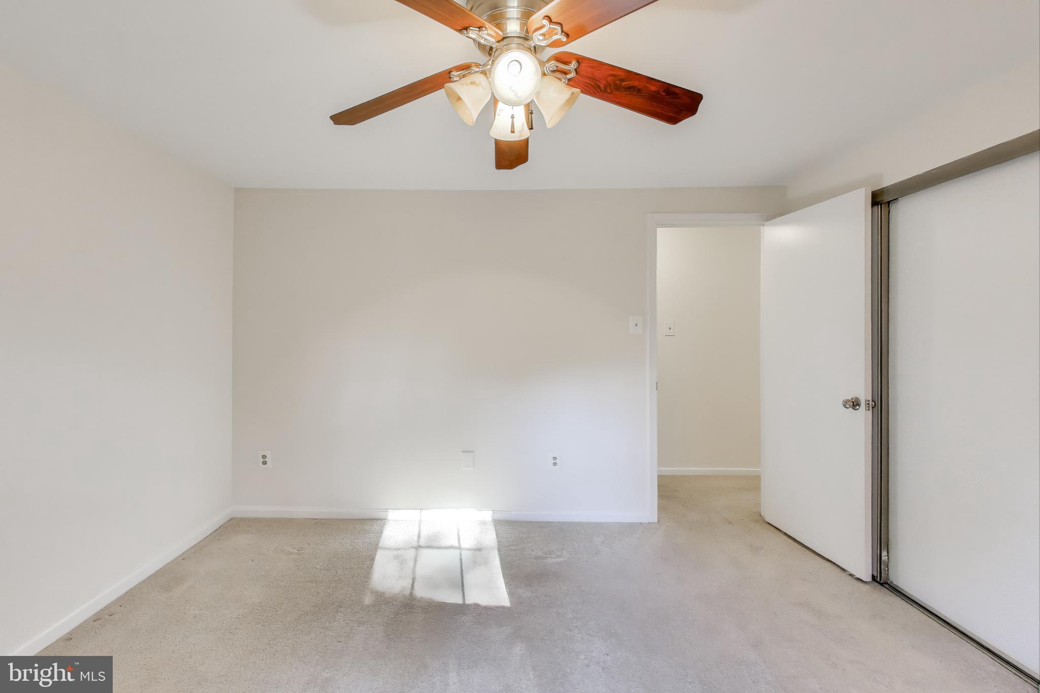 CASHELL MANOR - Residential Lease