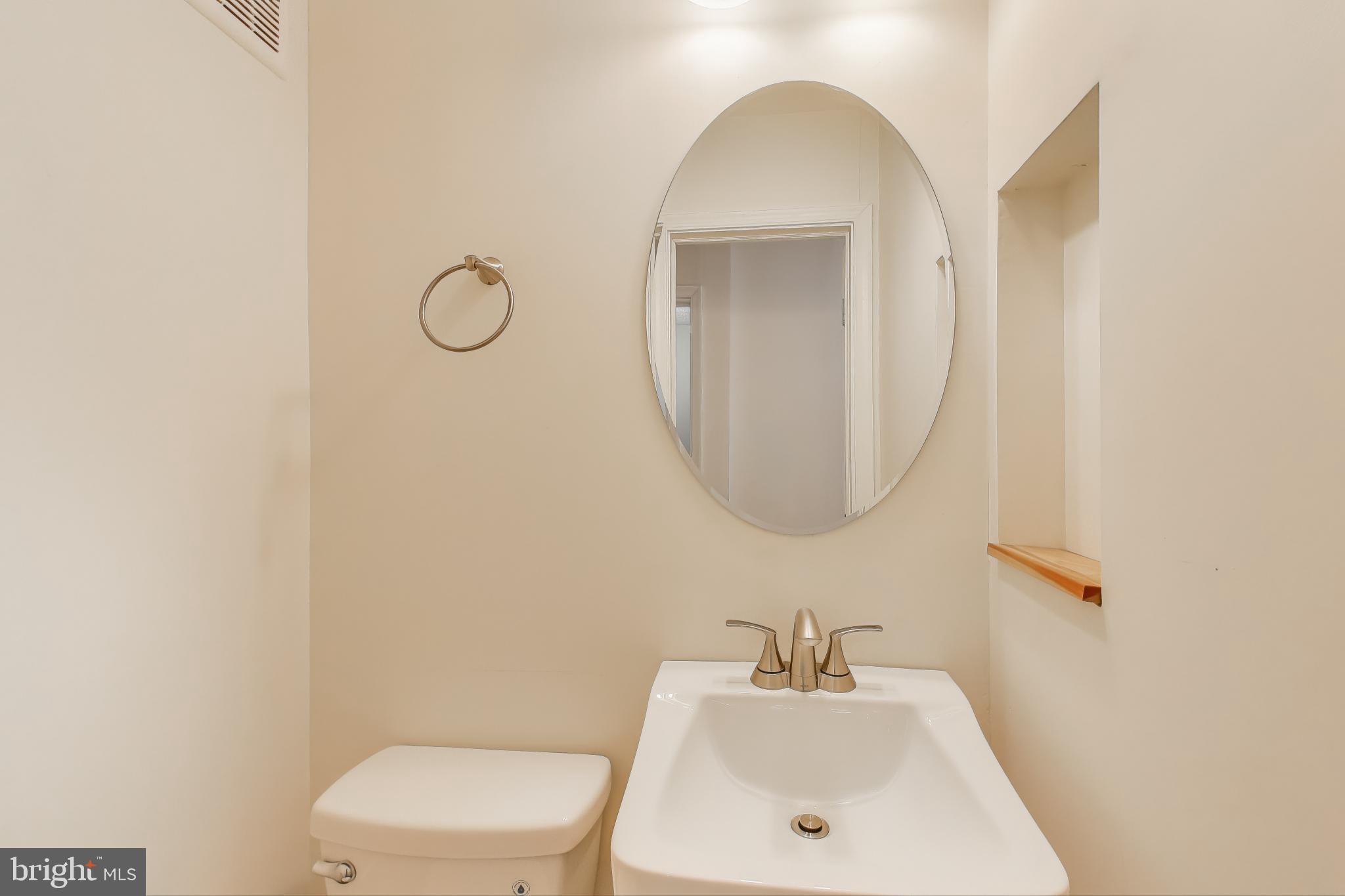 CASHELL MANOR - Residential Lease