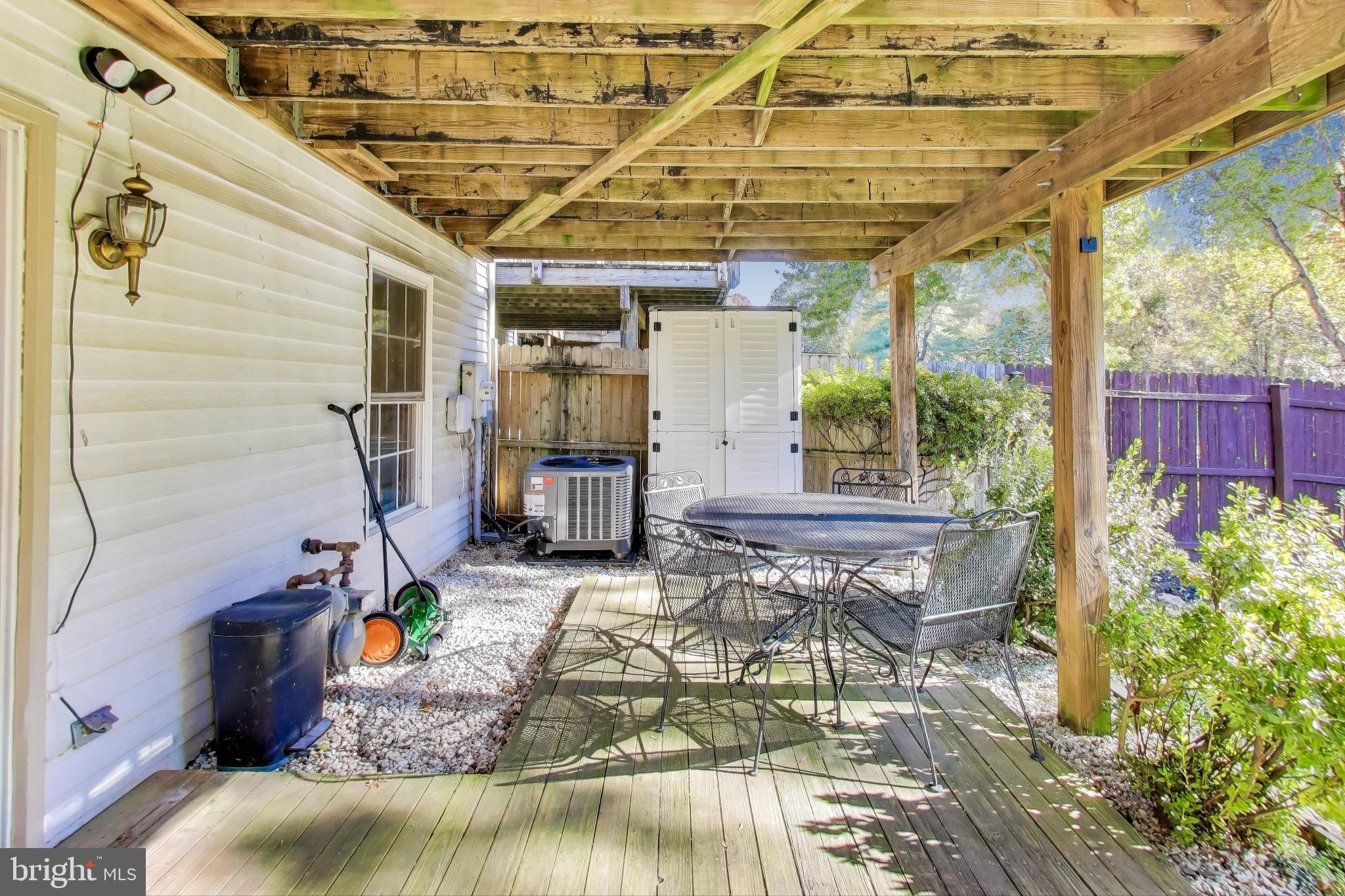 CASHELL MANOR - Residential Lease