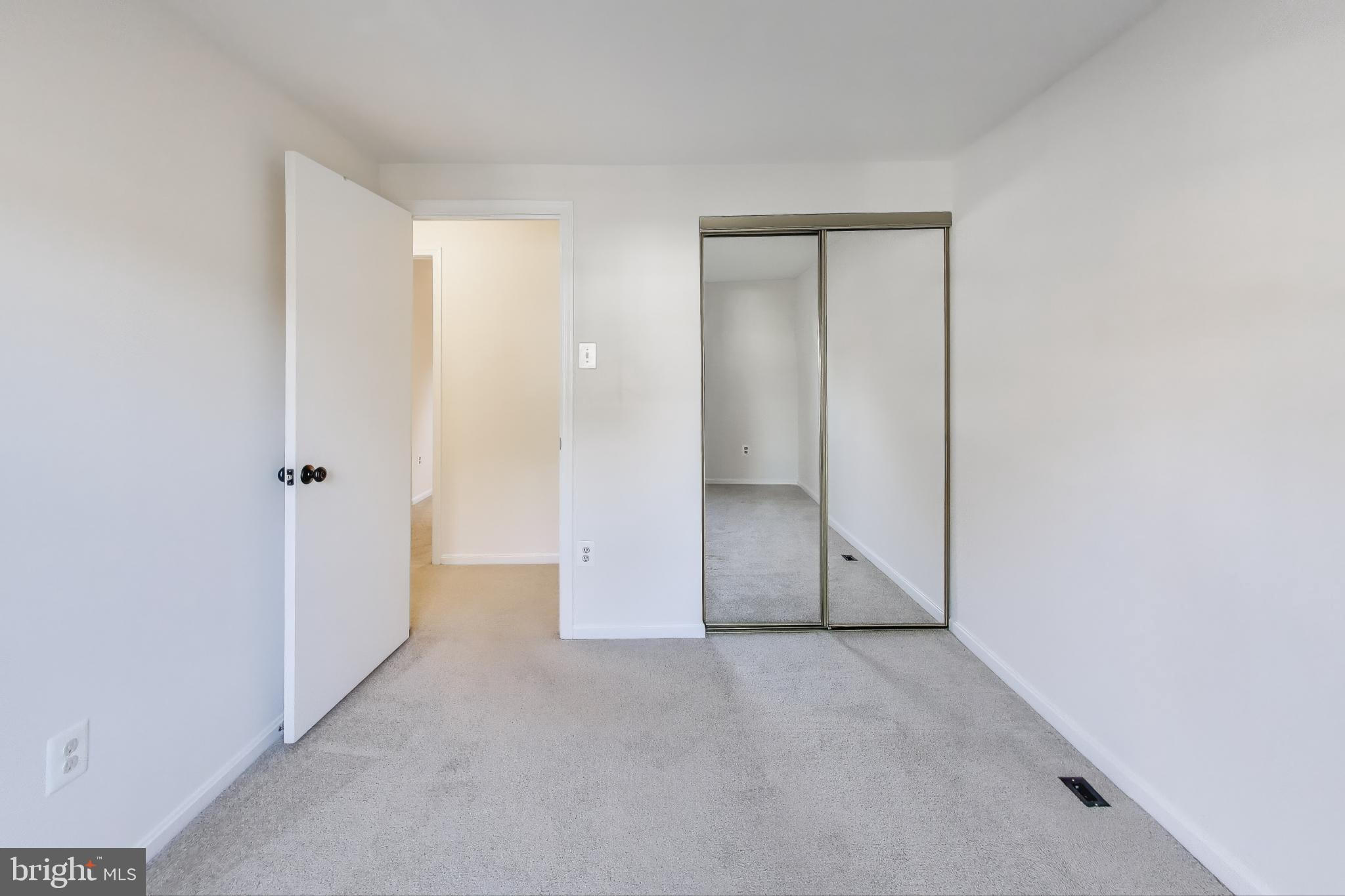 CASHELL MANOR - Residential Lease