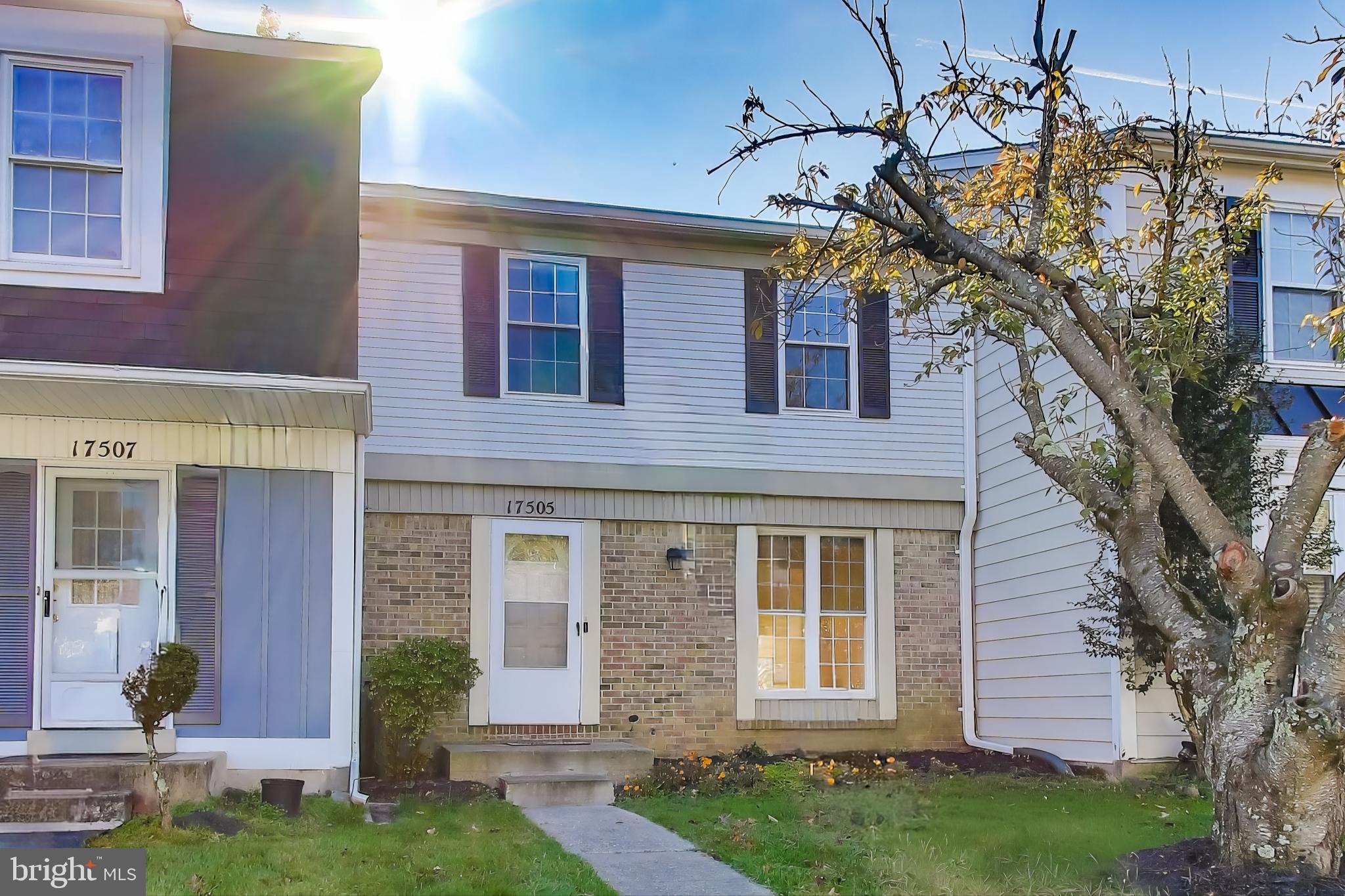 CASHELL MANOR - Residential Lease