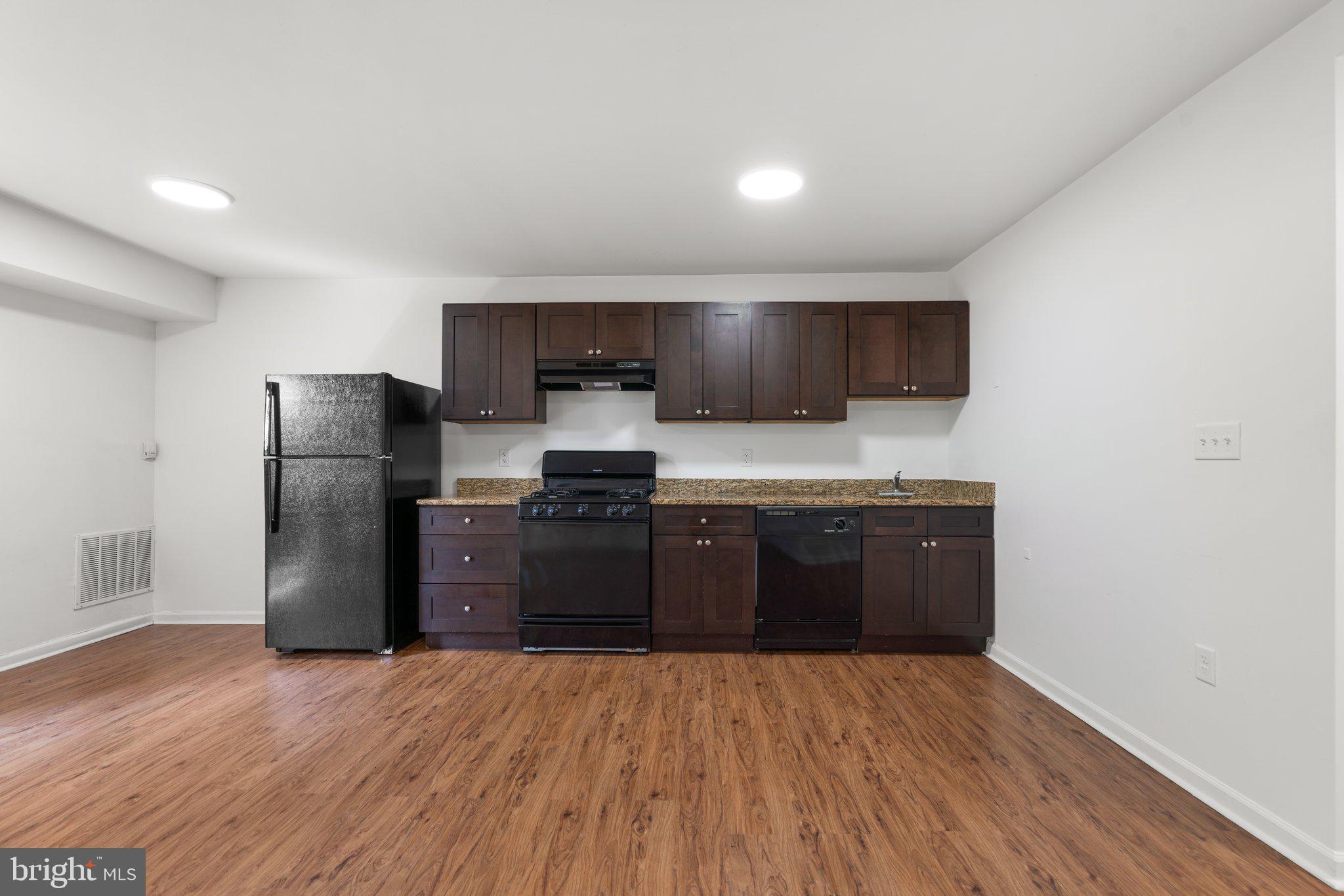 GWYNN OAK - Residential Lease