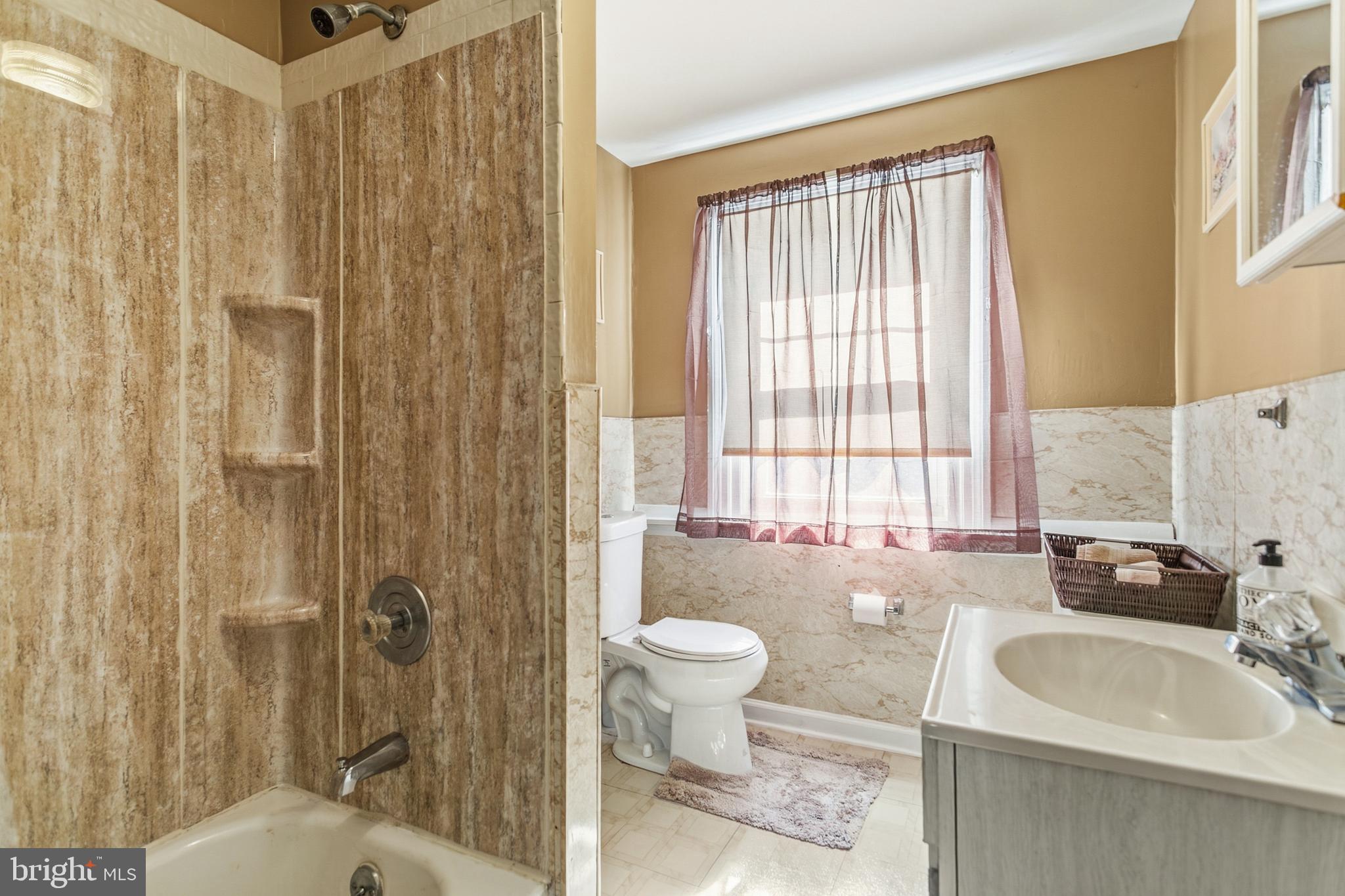 DREXEL PLAZA - Residential