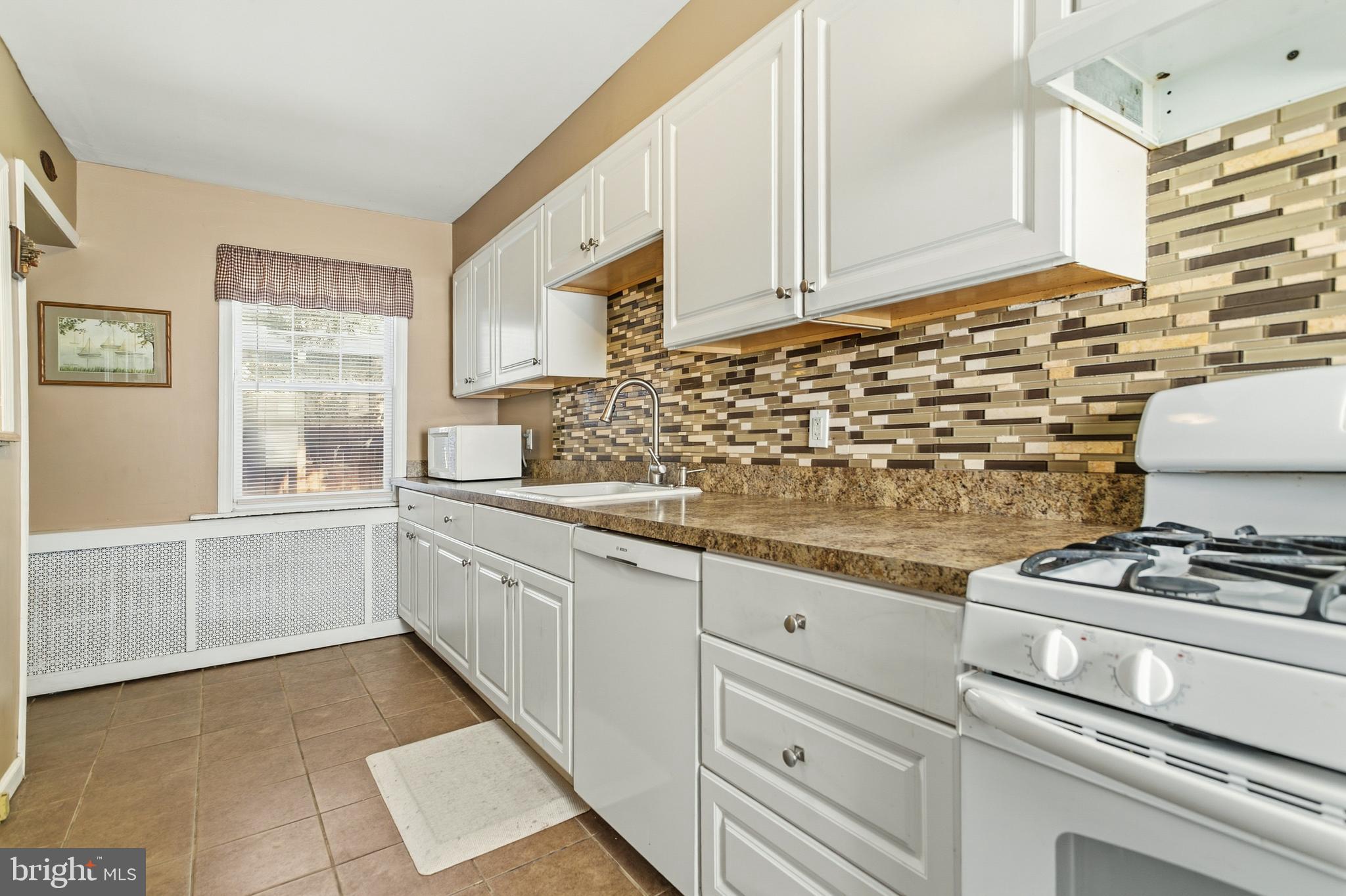 DREXEL PLAZA - Residential