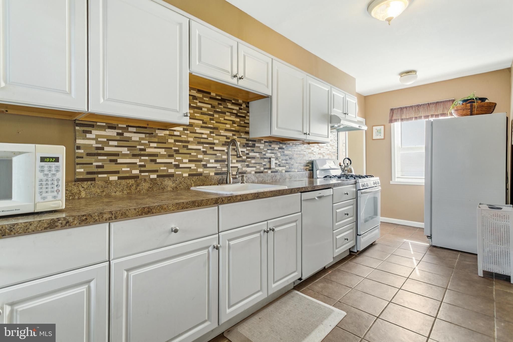 DREXEL PLAZA - Residential