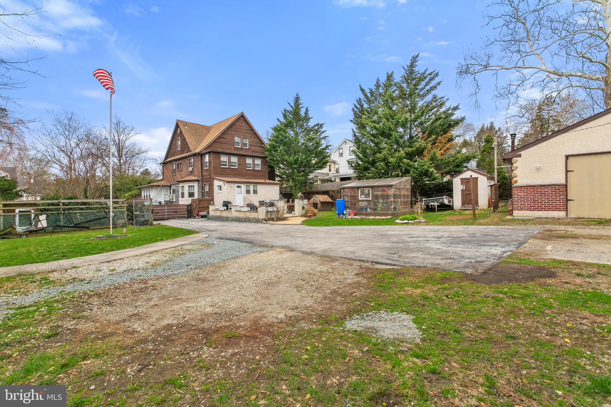 DREXEL PLAZA - Residential