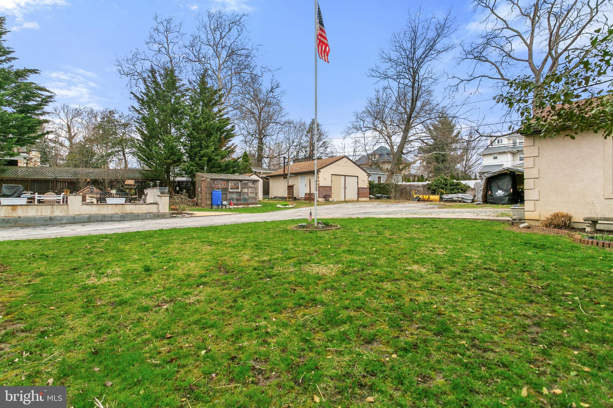 DREXEL PLAZA - Residential