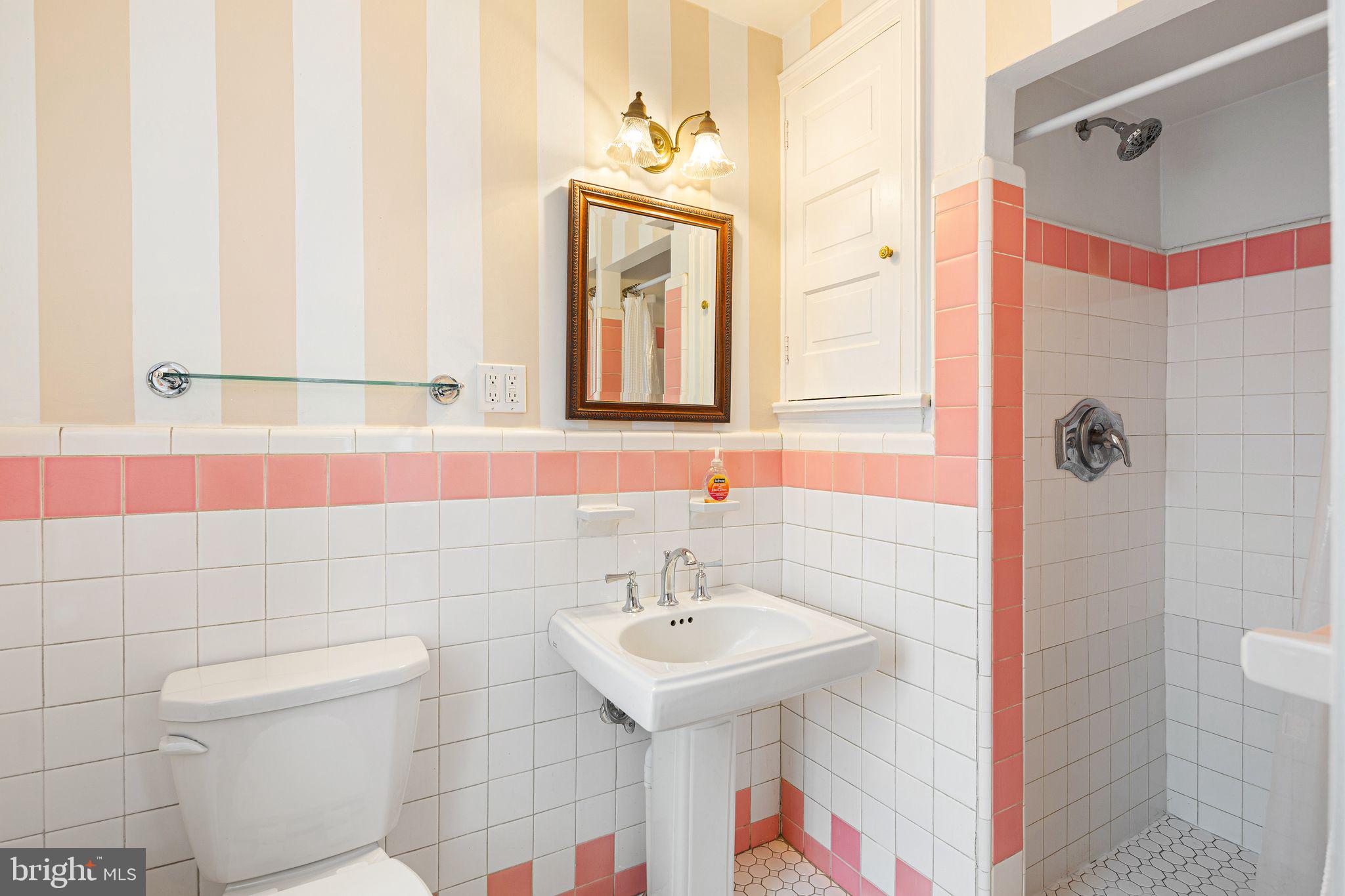DREXEL HILL - Residential