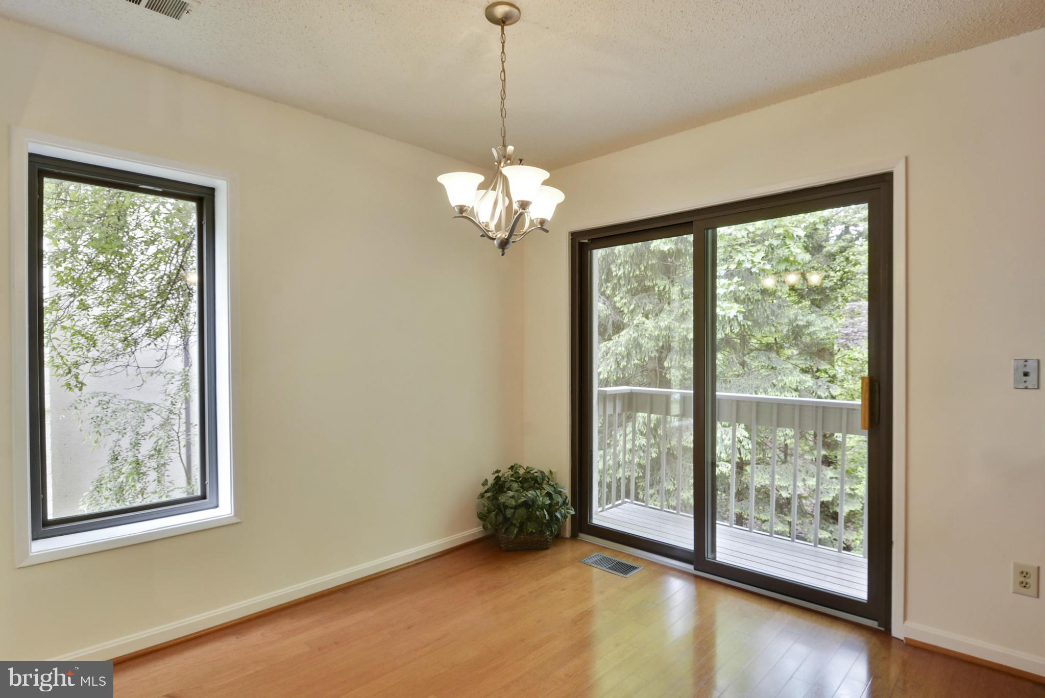 RESTON - Residential