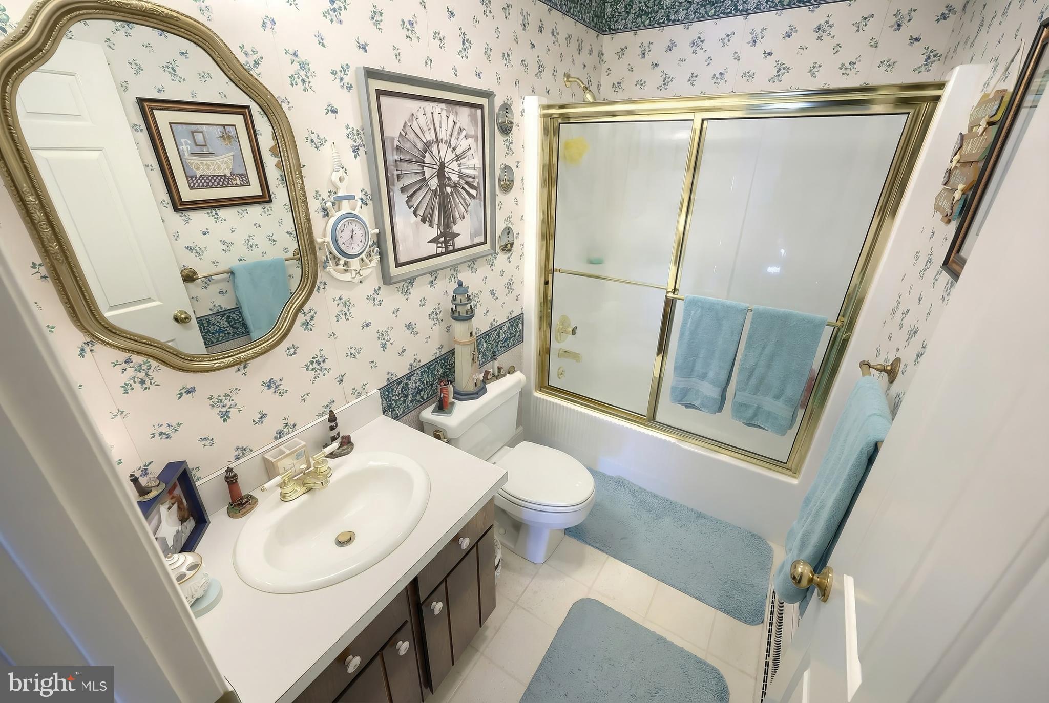 SHERWOOD FOREST - Residential