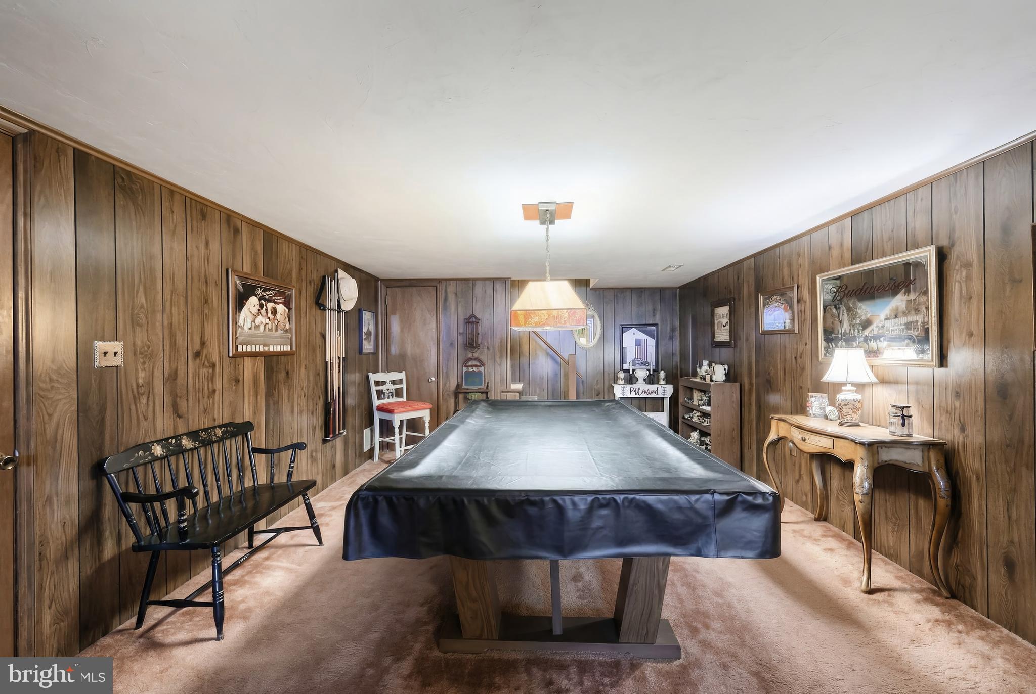 SHERWOOD FOREST - Residential