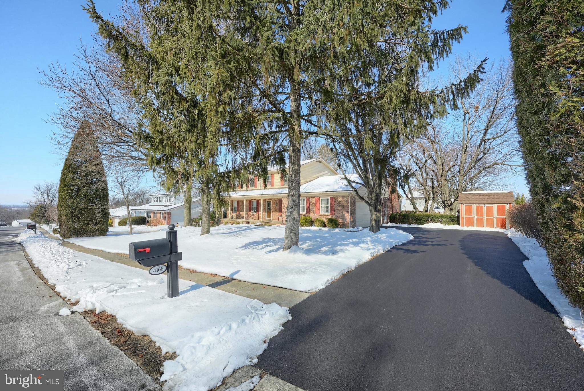 SHERWOOD FOREST - Residential