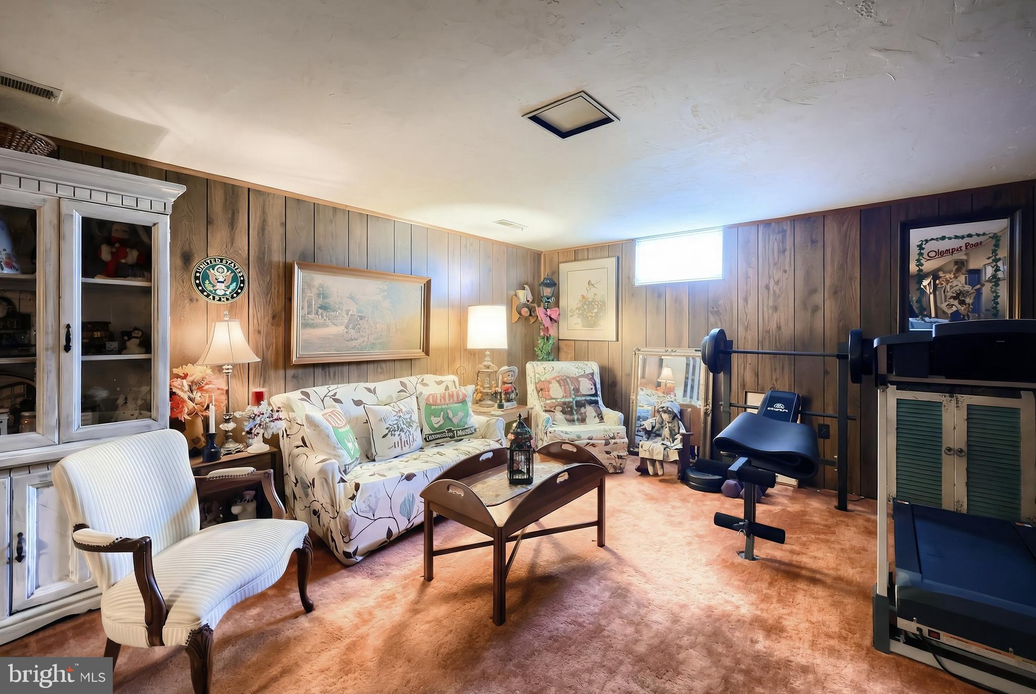 SHERWOOD FOREST - Residential