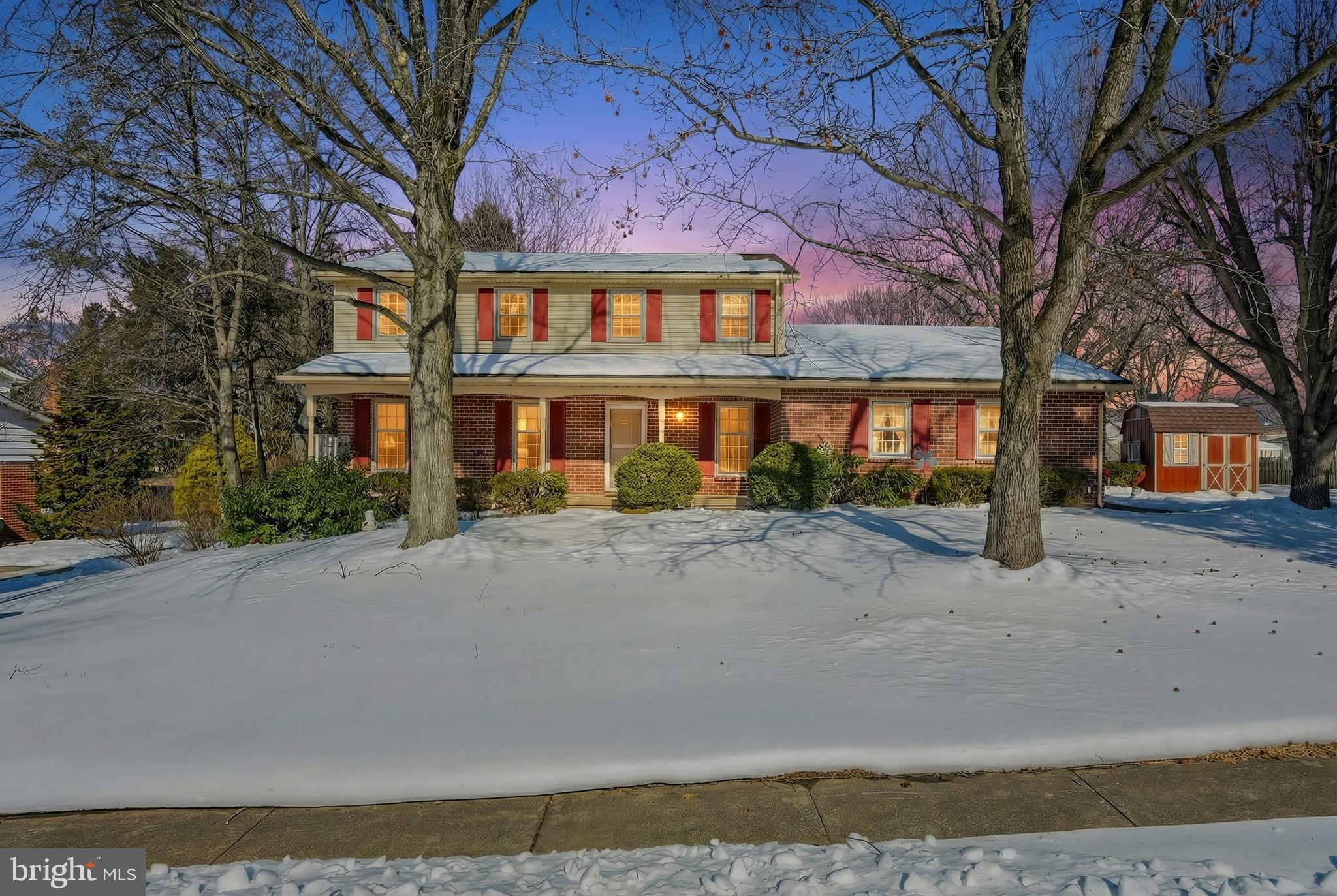 SHERWOOD FOREST - Residential