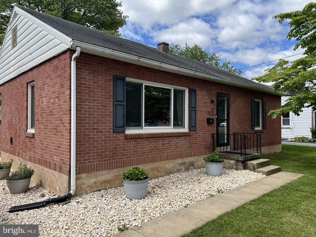 Photo of 2022 Ursinus Avenue, Lancaster, PA 17603 (MLS # PALA2050814)