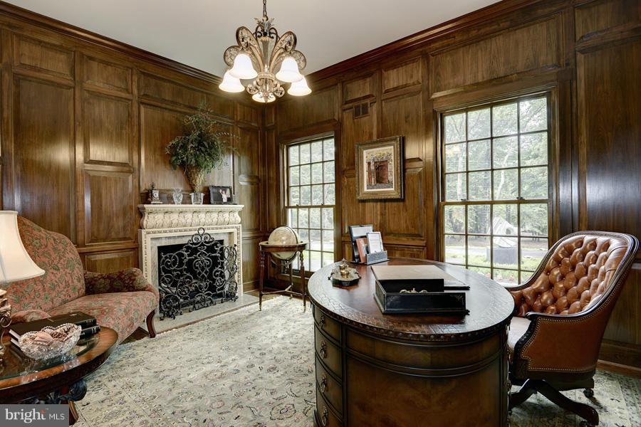 BRADLEY HILLS GROVE - Residential