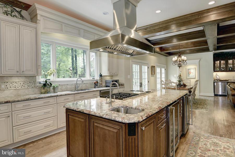 BRADLEY HILLS GROVE - Residential