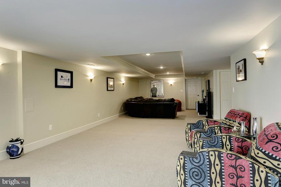 BRADLEY HILLS GROVE - Residential