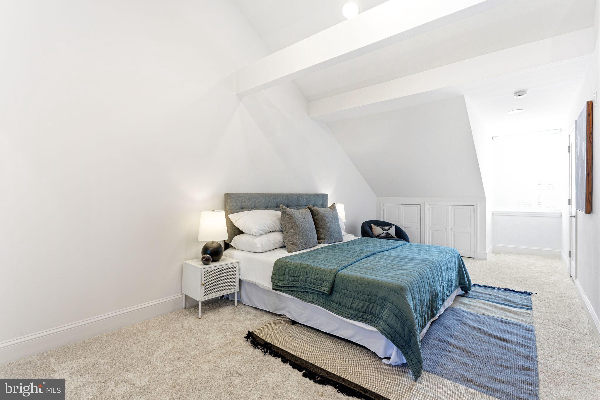 WASHINGTON SQ WEST - Residential