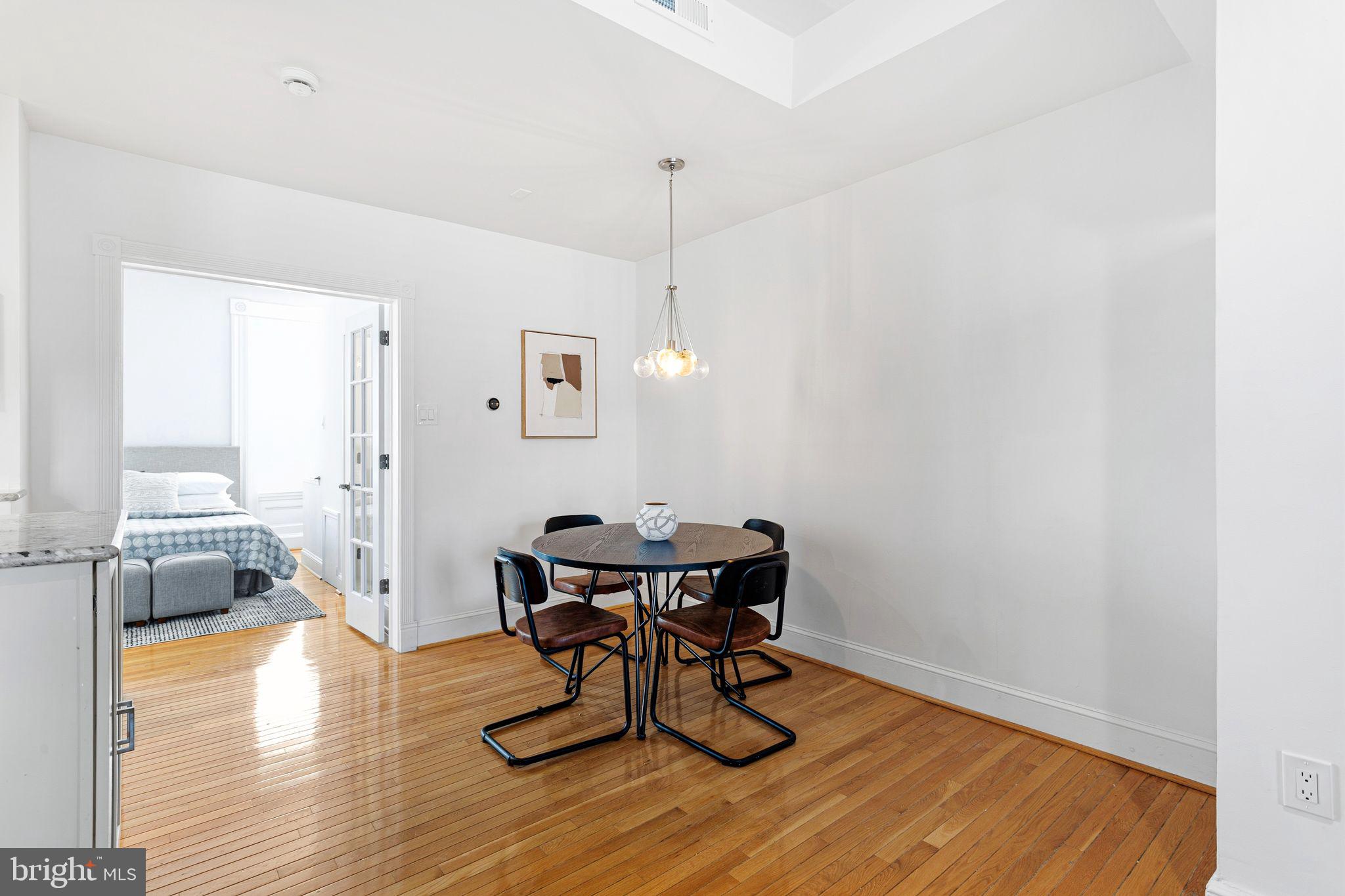 WASHINGTON SQ WEST - Residential