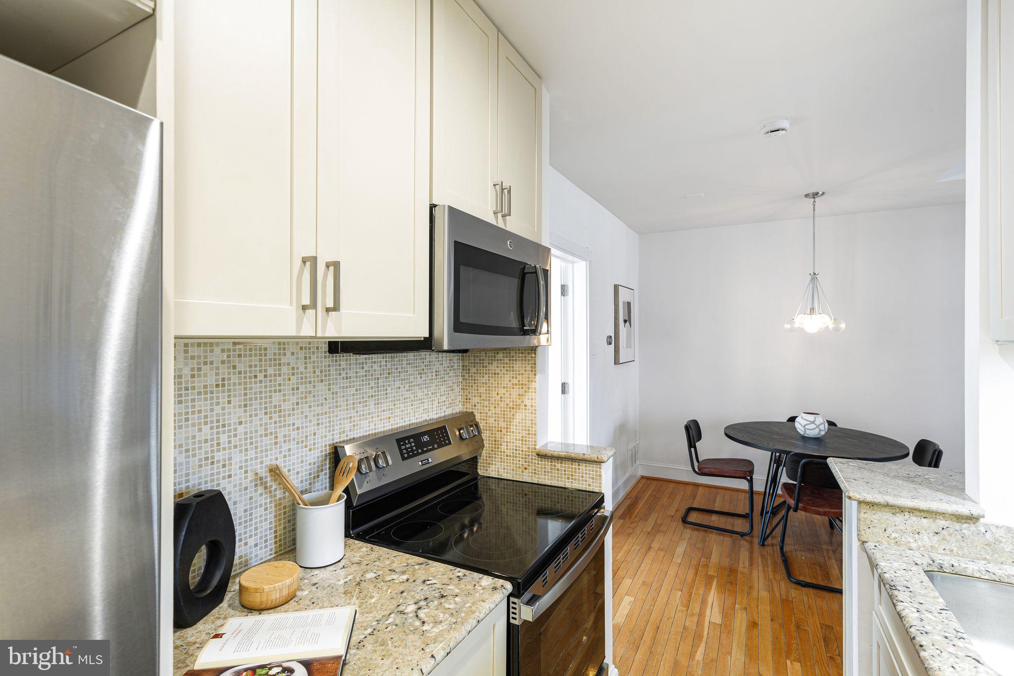 WASHINGTON SQ WEST - Residential