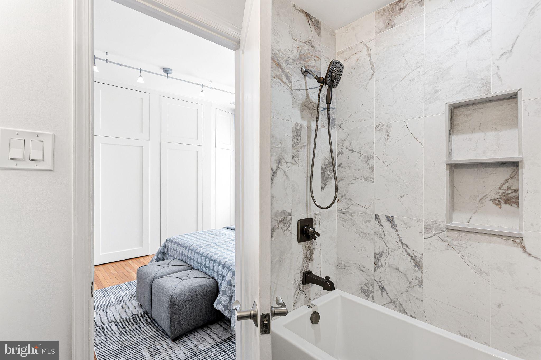 WASHINGTON SQ WEST - Residential