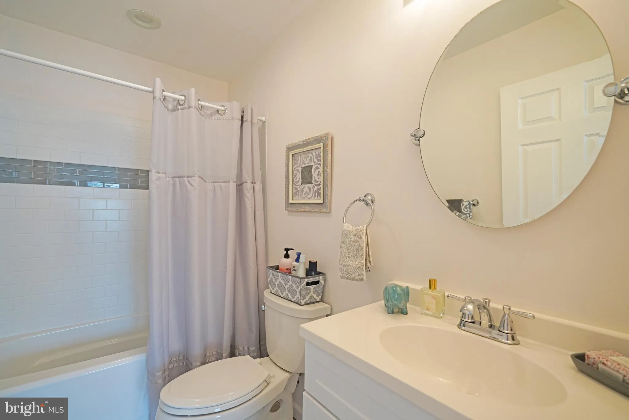 Millsboro, Delaware 19966, United States, 4 Bedrooms Bedrooms, ,4 BathroomsBathrooms,Residential,Contingent,148163