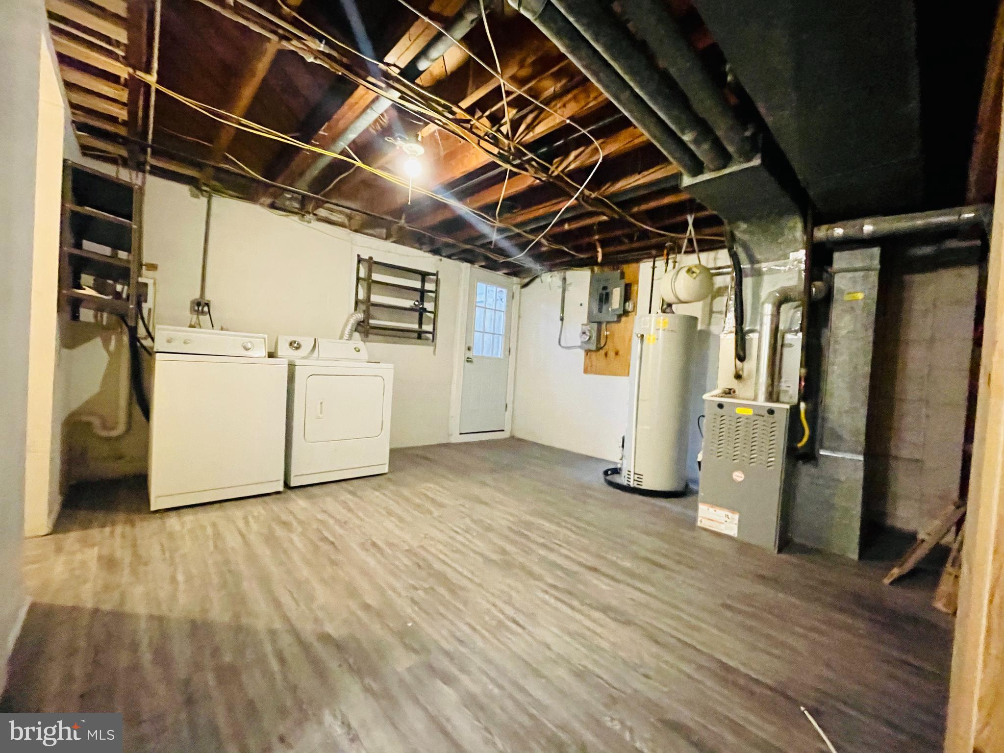 CHARLESMONT - Residential