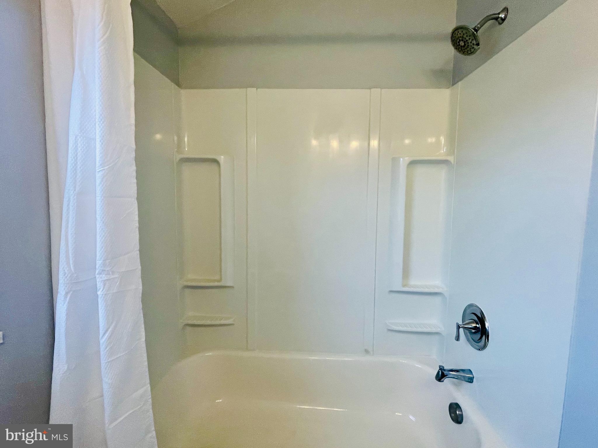 CHARLESMONT - Residential