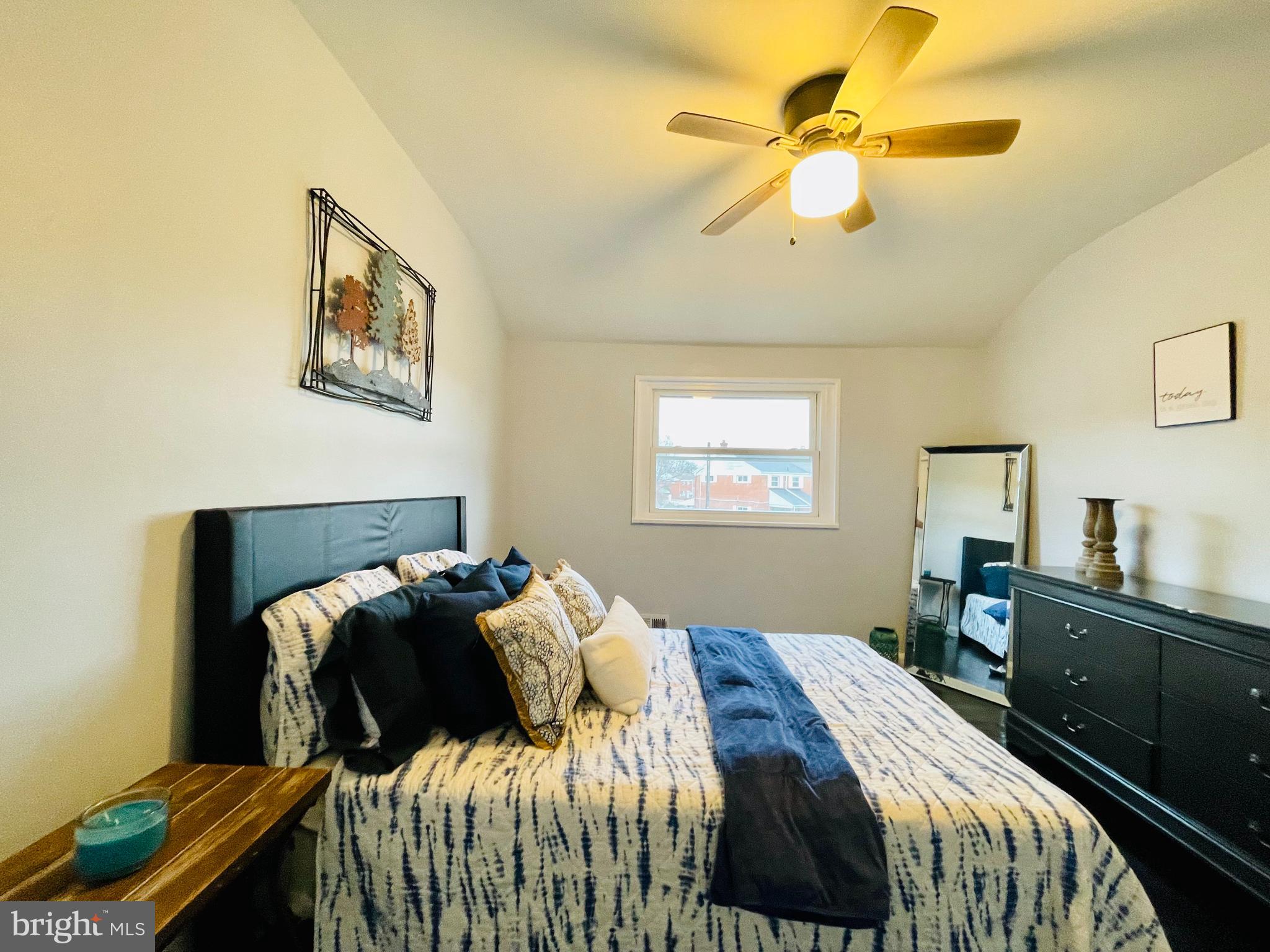 CHARLESMONT - Residential