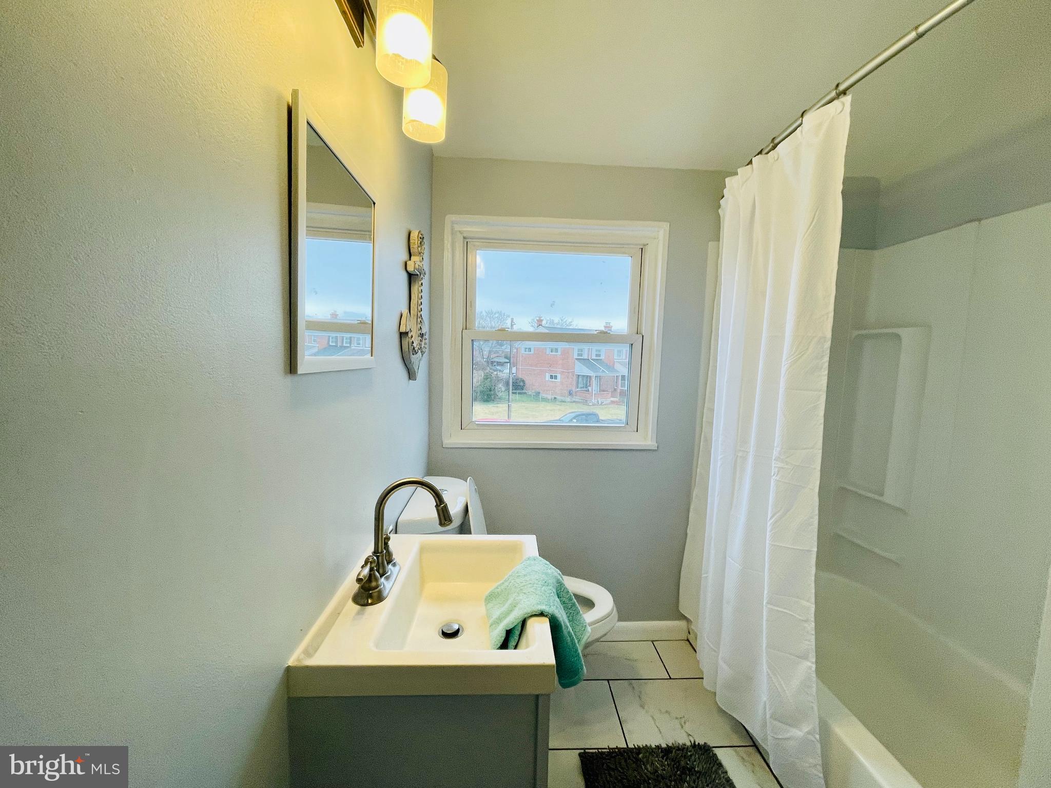 CHARLESMONT - Residential