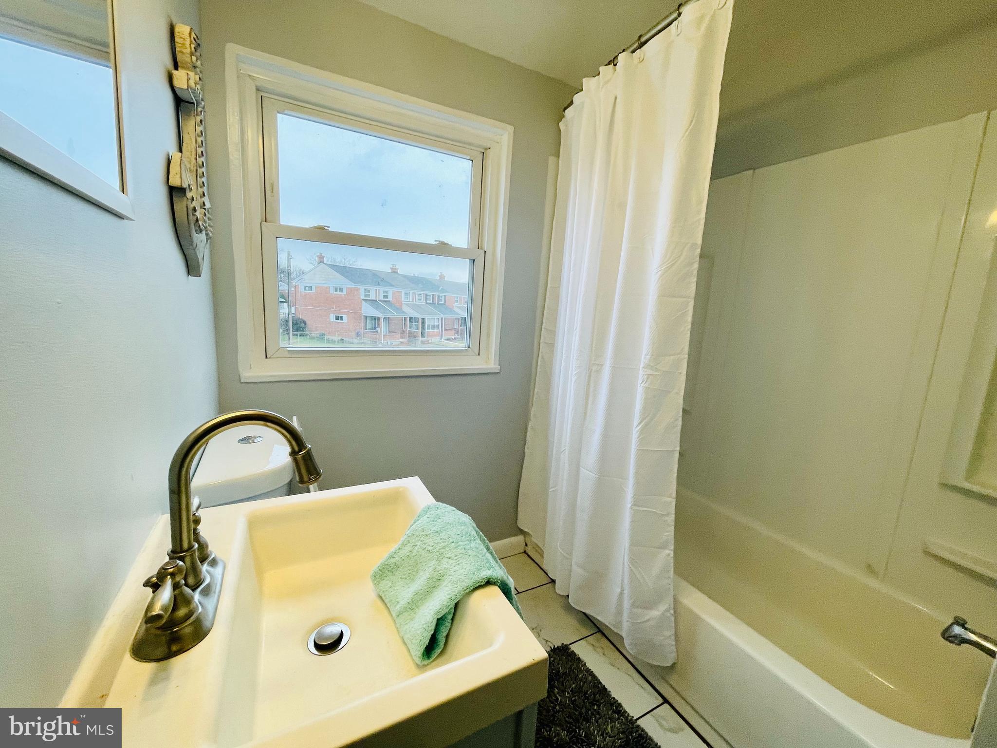 CHARLESMONT - Residential