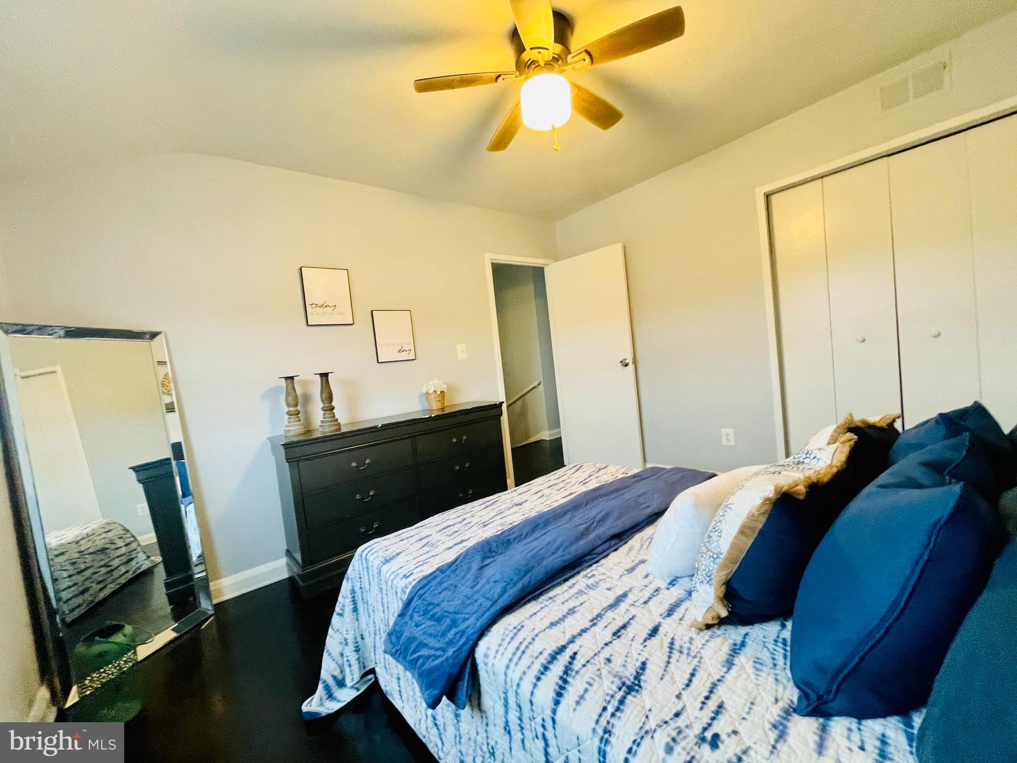 CHARLESMONT - Residential