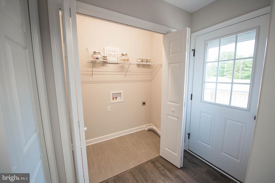 ARCADIA VILLAGE - Residential